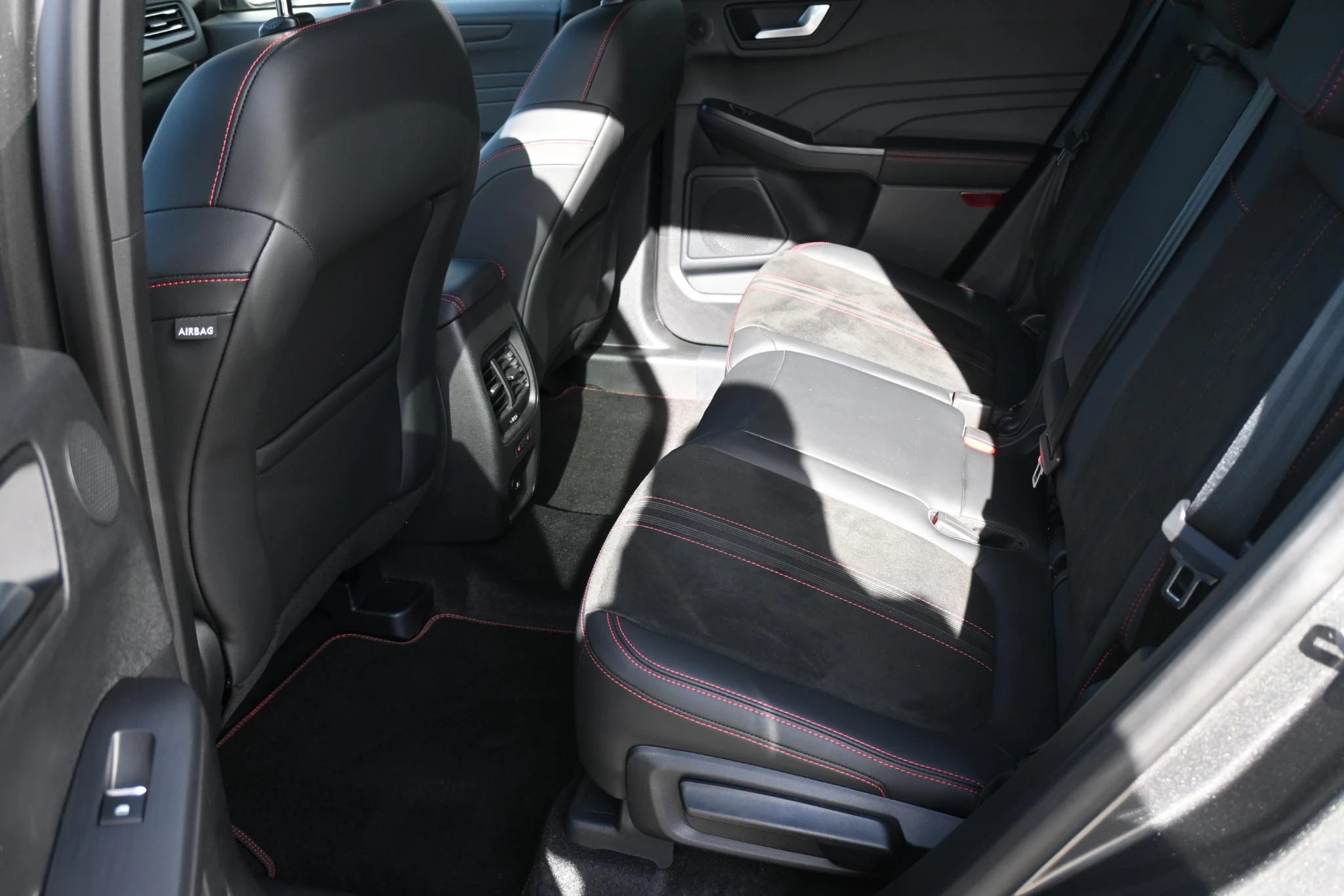 Ford-Kuga-image-21