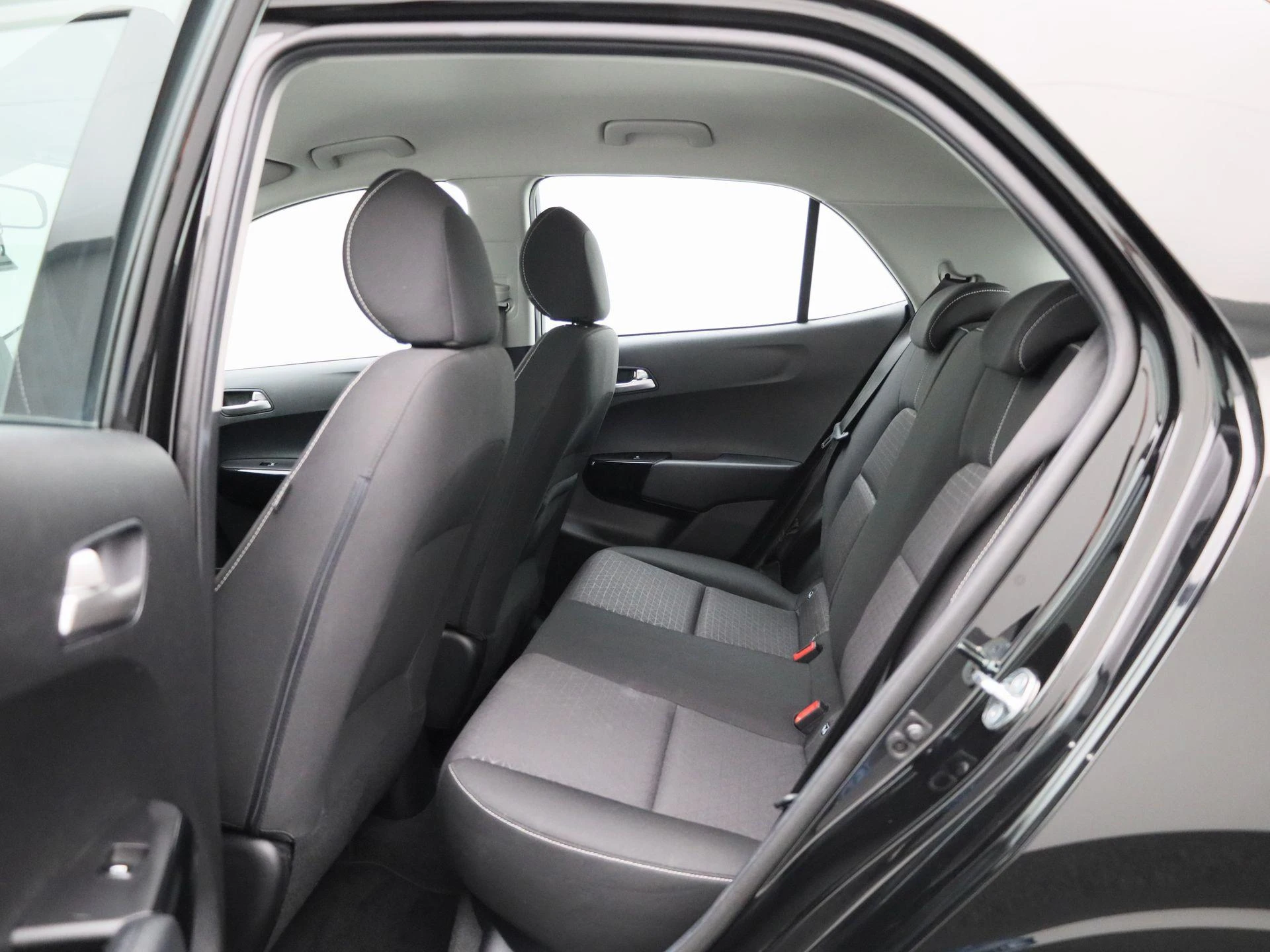 Kia-Picanto-image-11