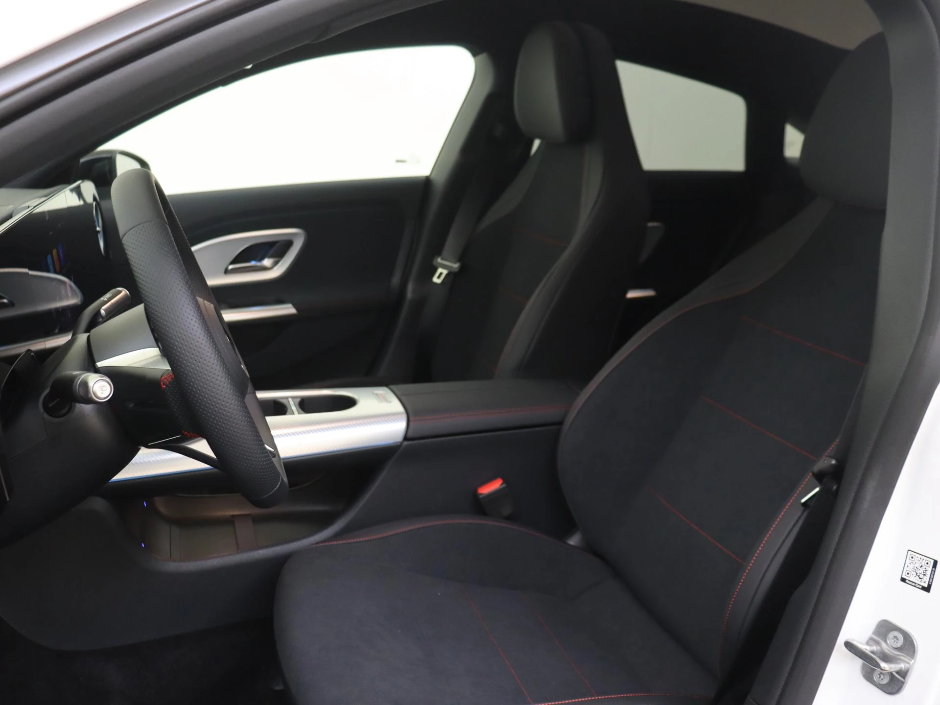 Mercedes-Benz-CLA-image-10