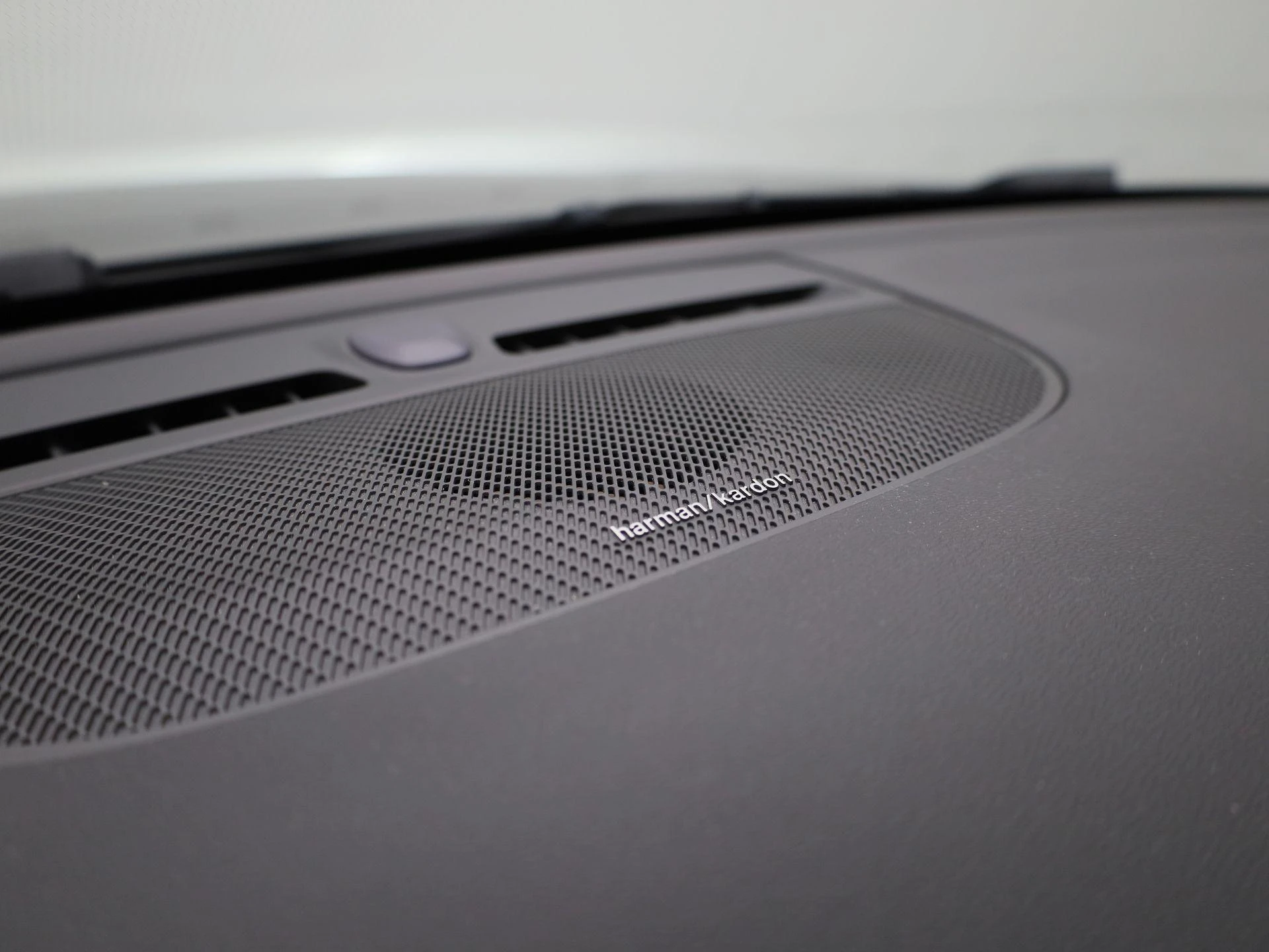 Volvo-XC40-image-32
