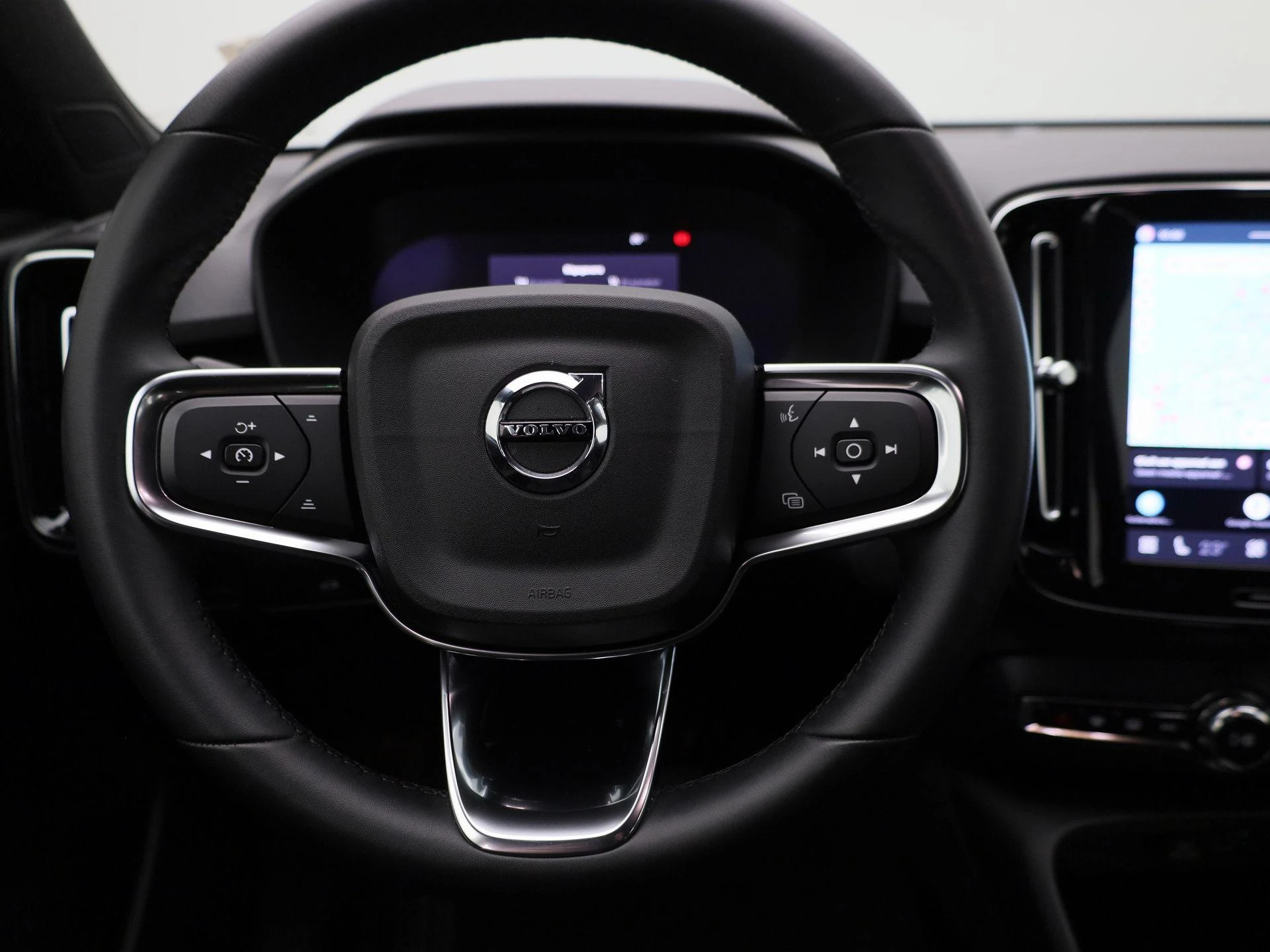 Volvo-XC40-image-6