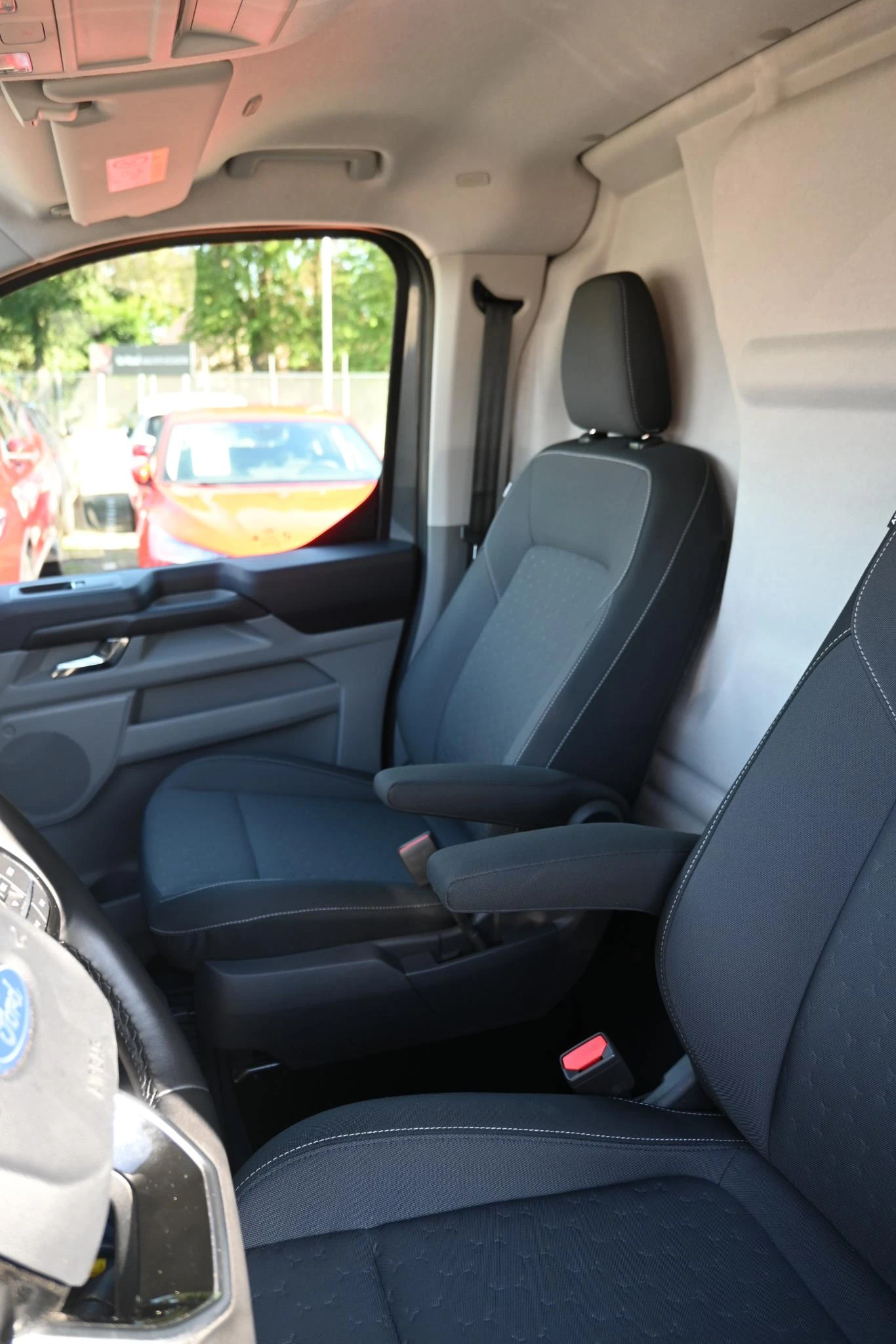 Ford-E-Transit-image-14