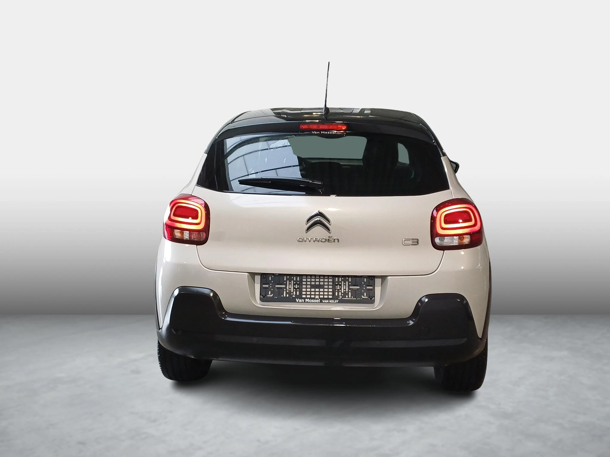 Citroën C3 1.2 110 AUTO Shine
