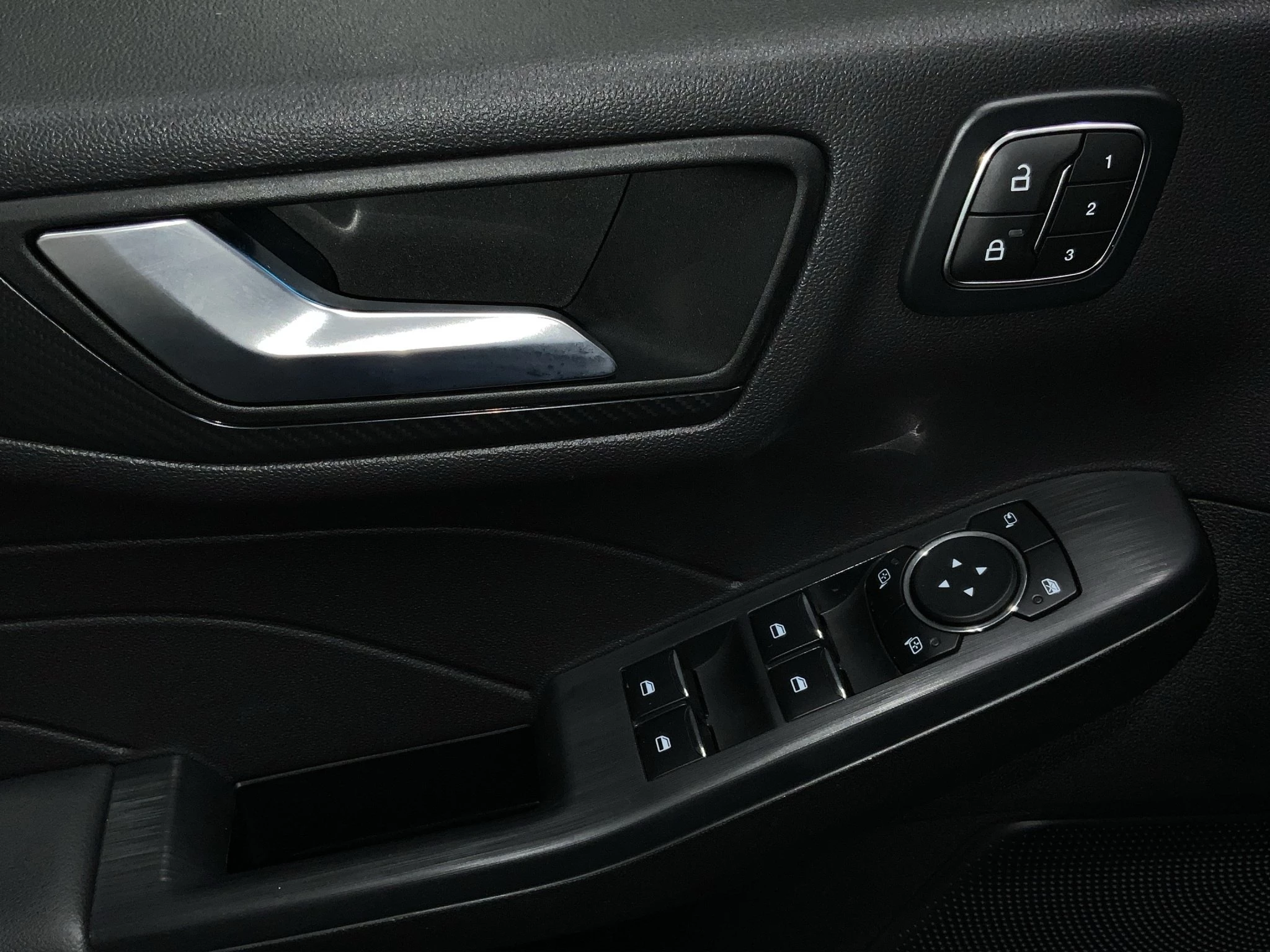 Ford-Kuga-image-15
