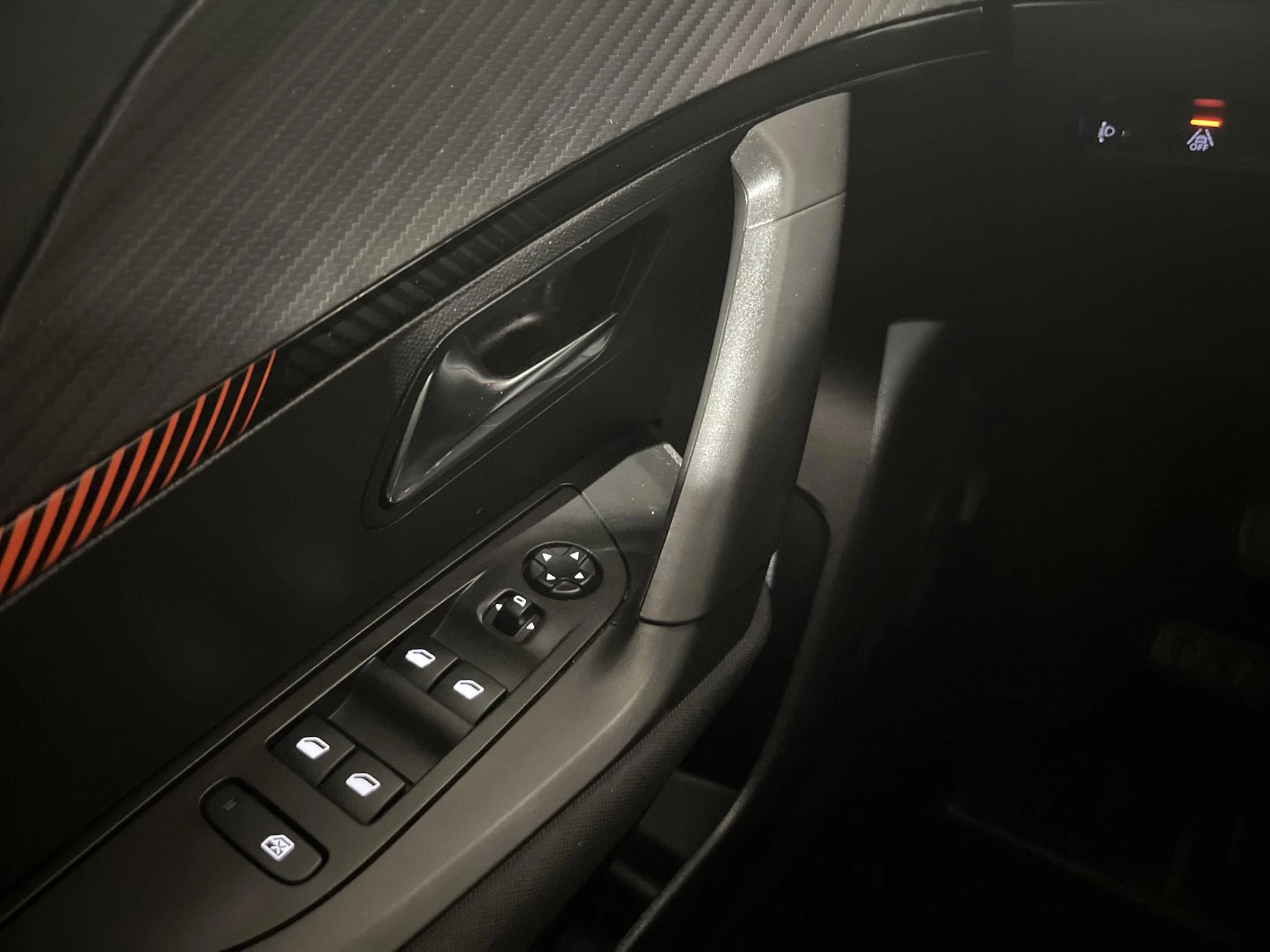 Peugeot-2008-image-10