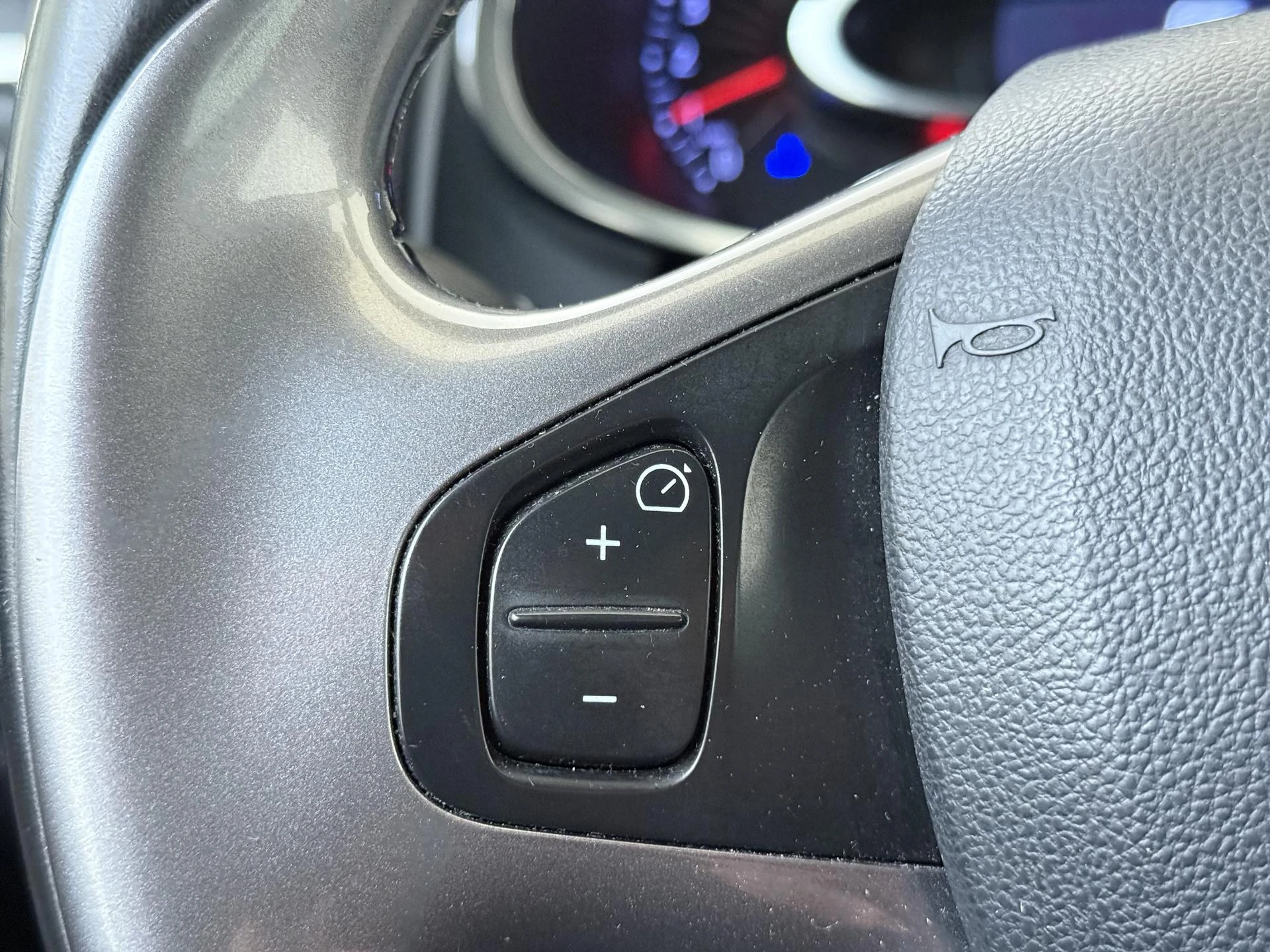 Renault-Clio-image-11