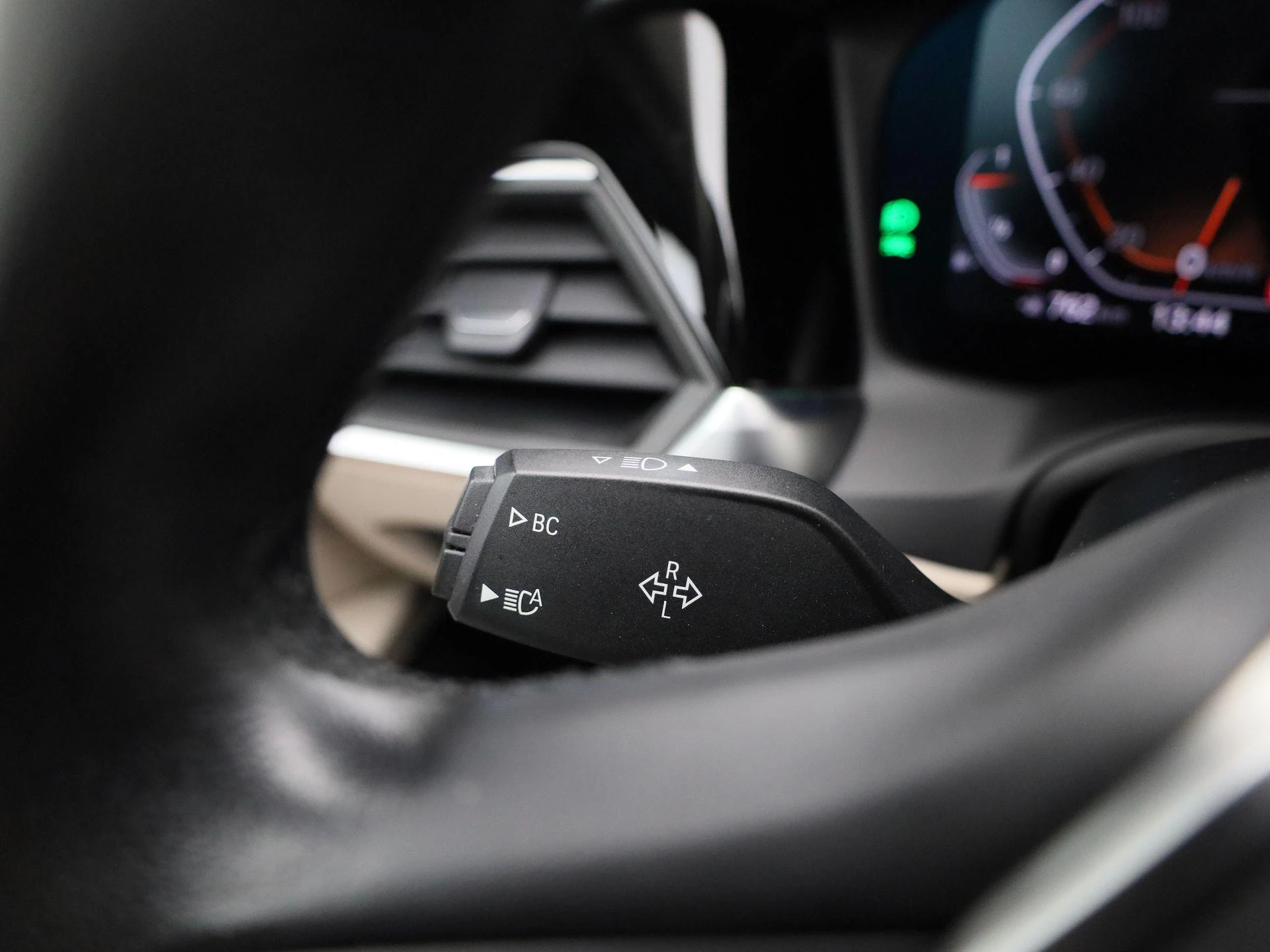 BMW-3 Serie-image-21