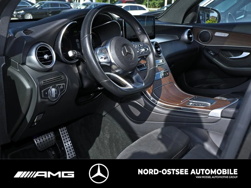 Mercedes-Benz GLC 300 de 4M AMG PANO 360 TOTWINKEL SPUR LED AMG Line