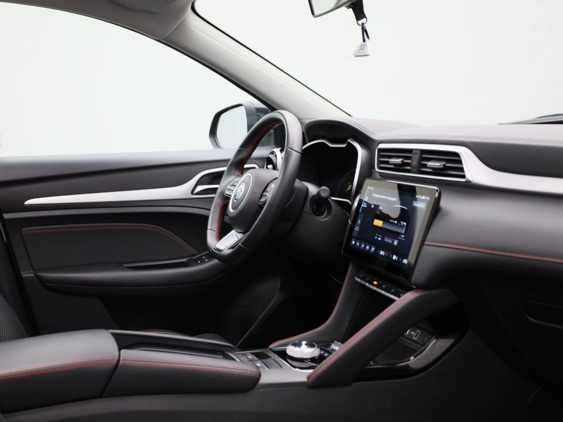MG ZS EV Long Range Luxury 70 kWh