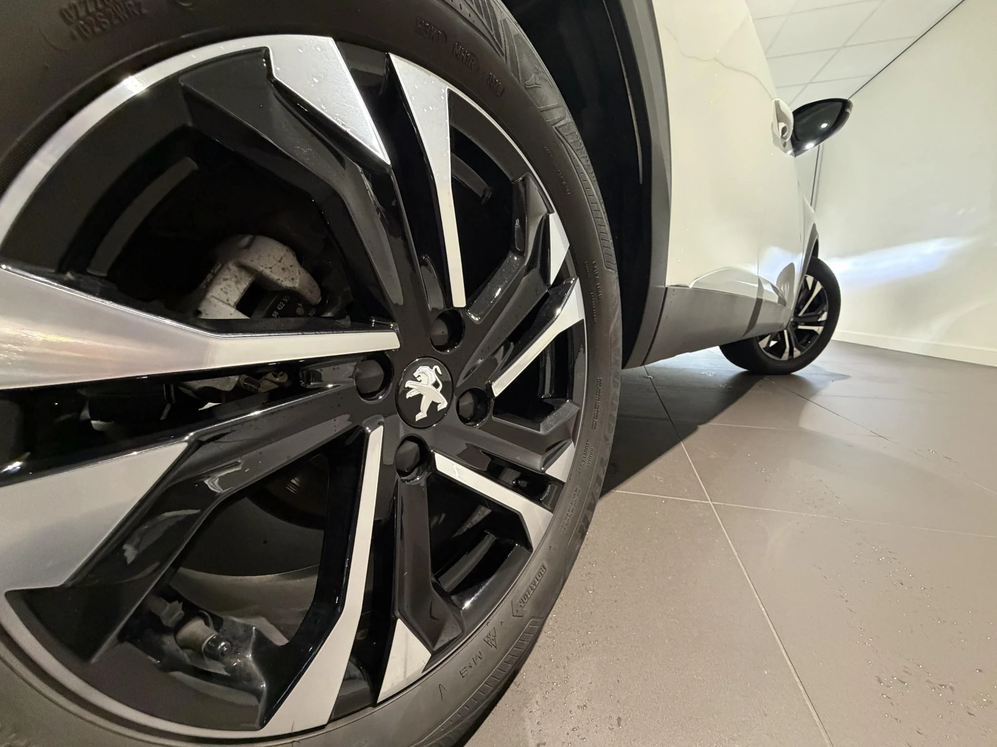 Peugeot-2008-image-18