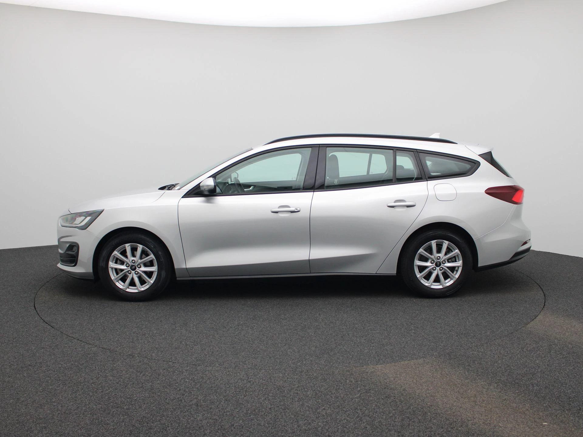 Ford Focus Wagon 1.0 EcoBoost Hybrid Connected