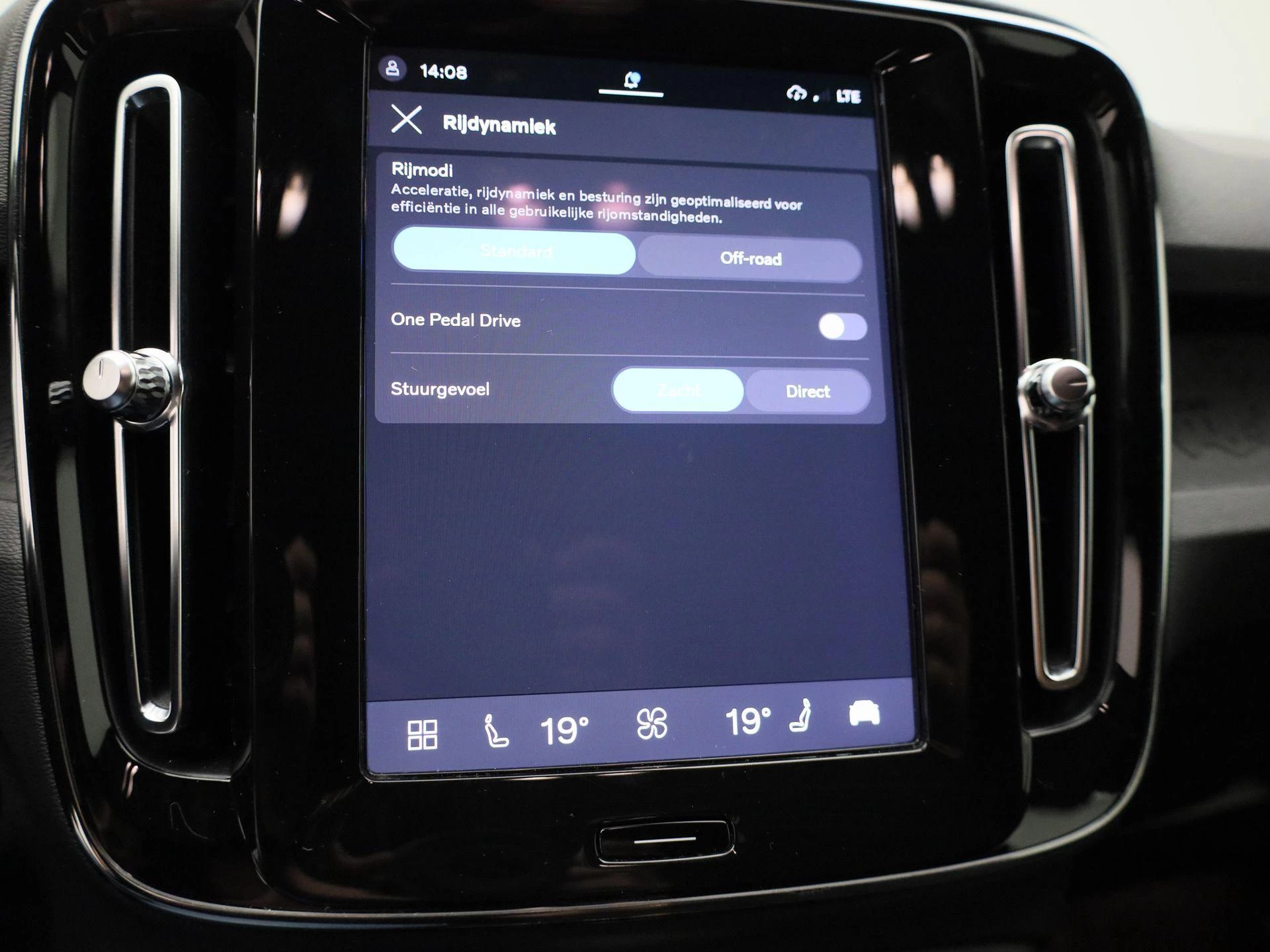 Volvo-XC40-image-29