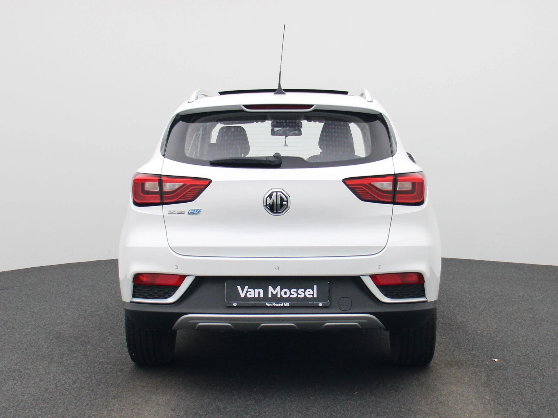 MG-ZS EV-image-4