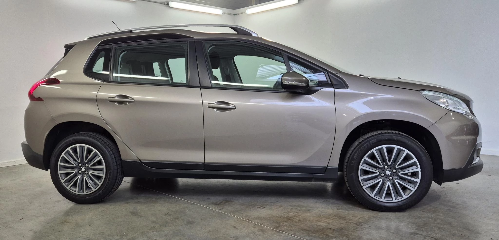 Peugeot-2008-image-3