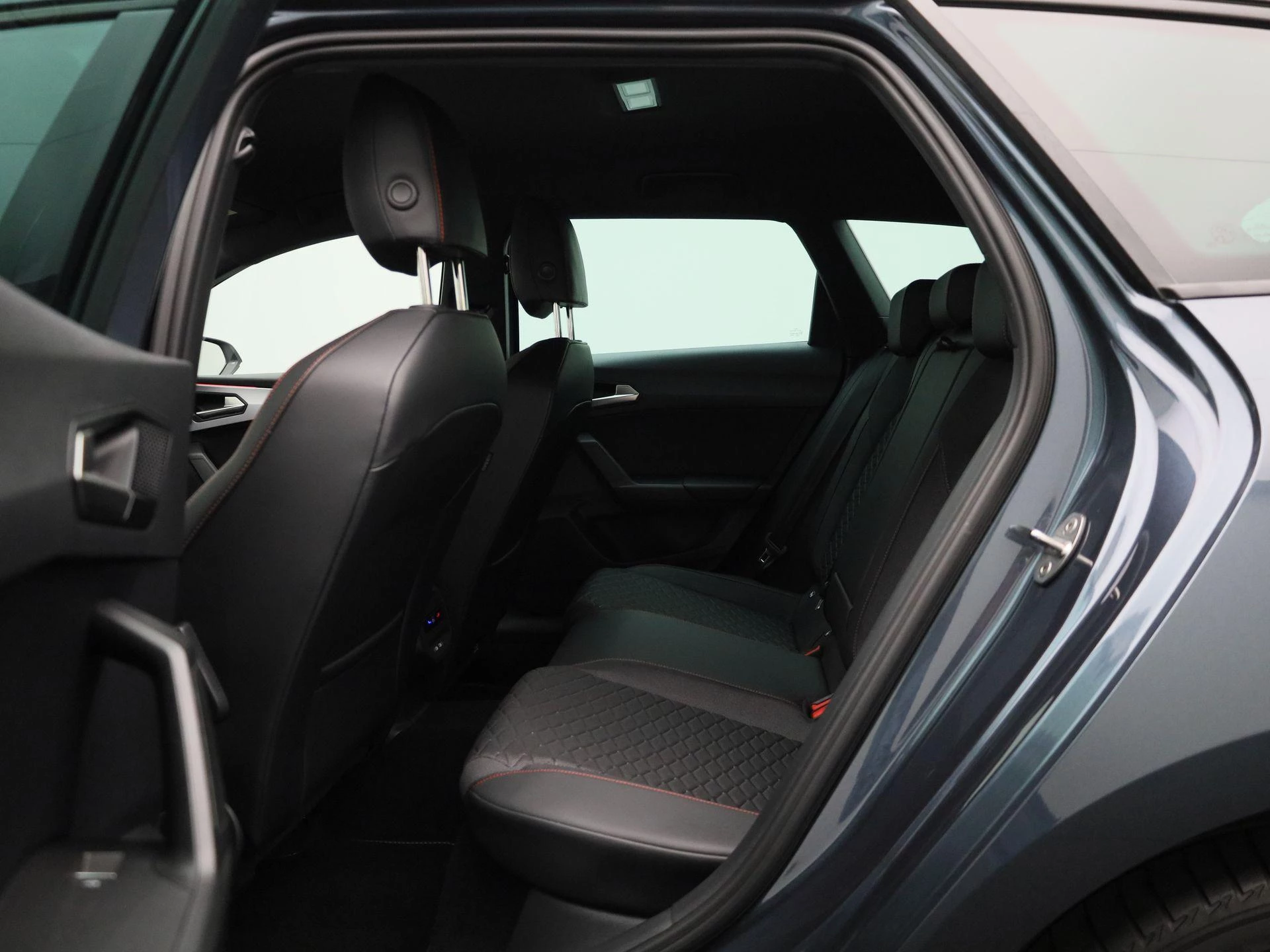 SEAT Leon Sportstourer 1.5 TSI e-Hybrid FR Business