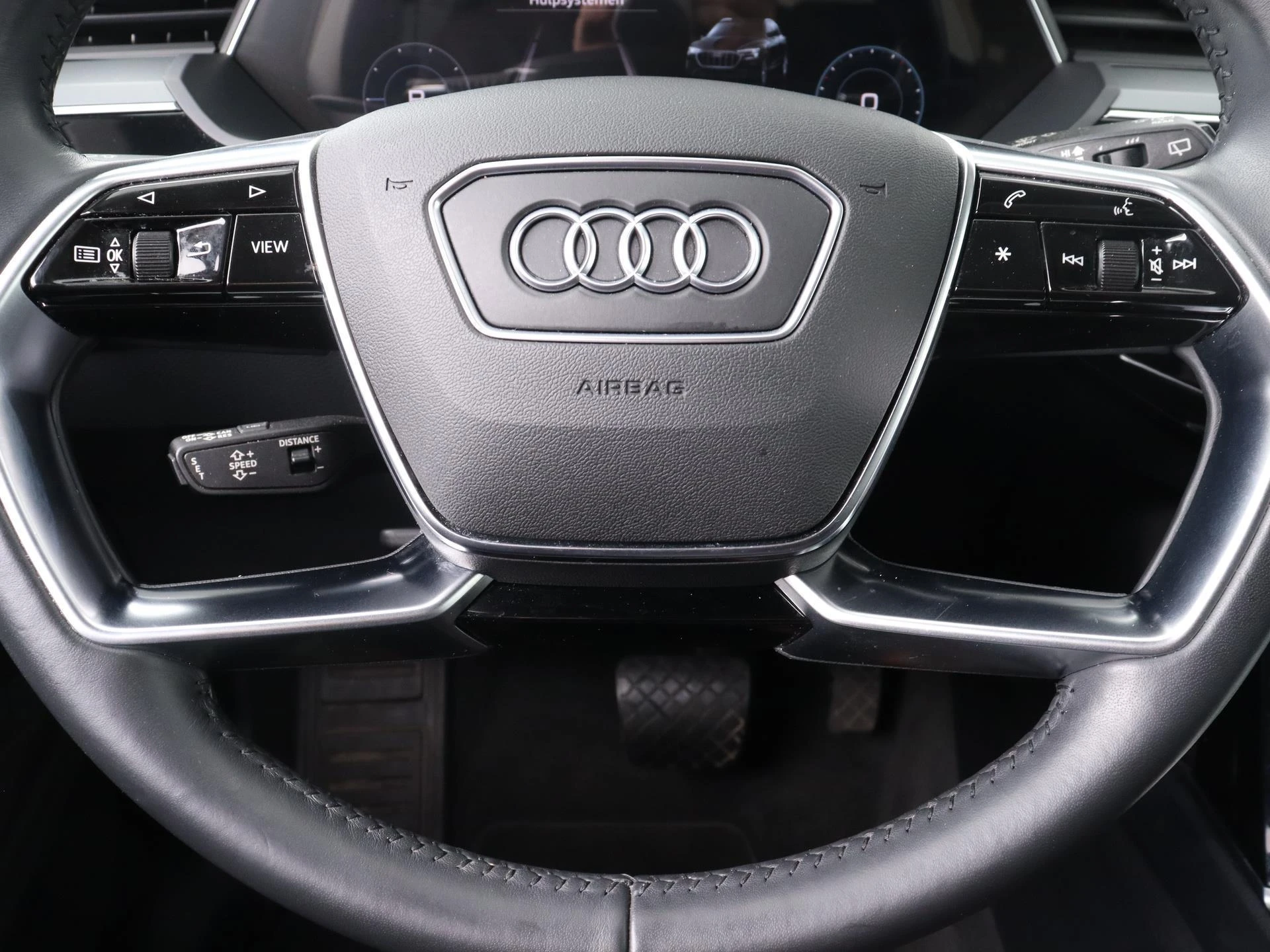 Audi-e-tron-image-14