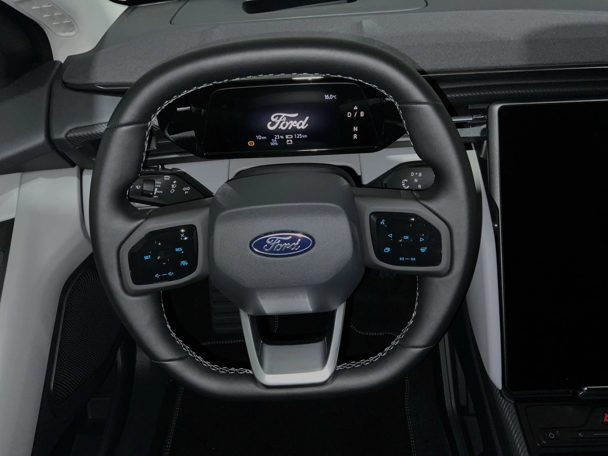 Ford-Explorer-image-12