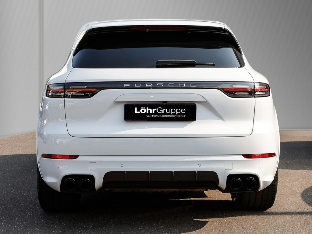 Porsche-Cayenne-image-5