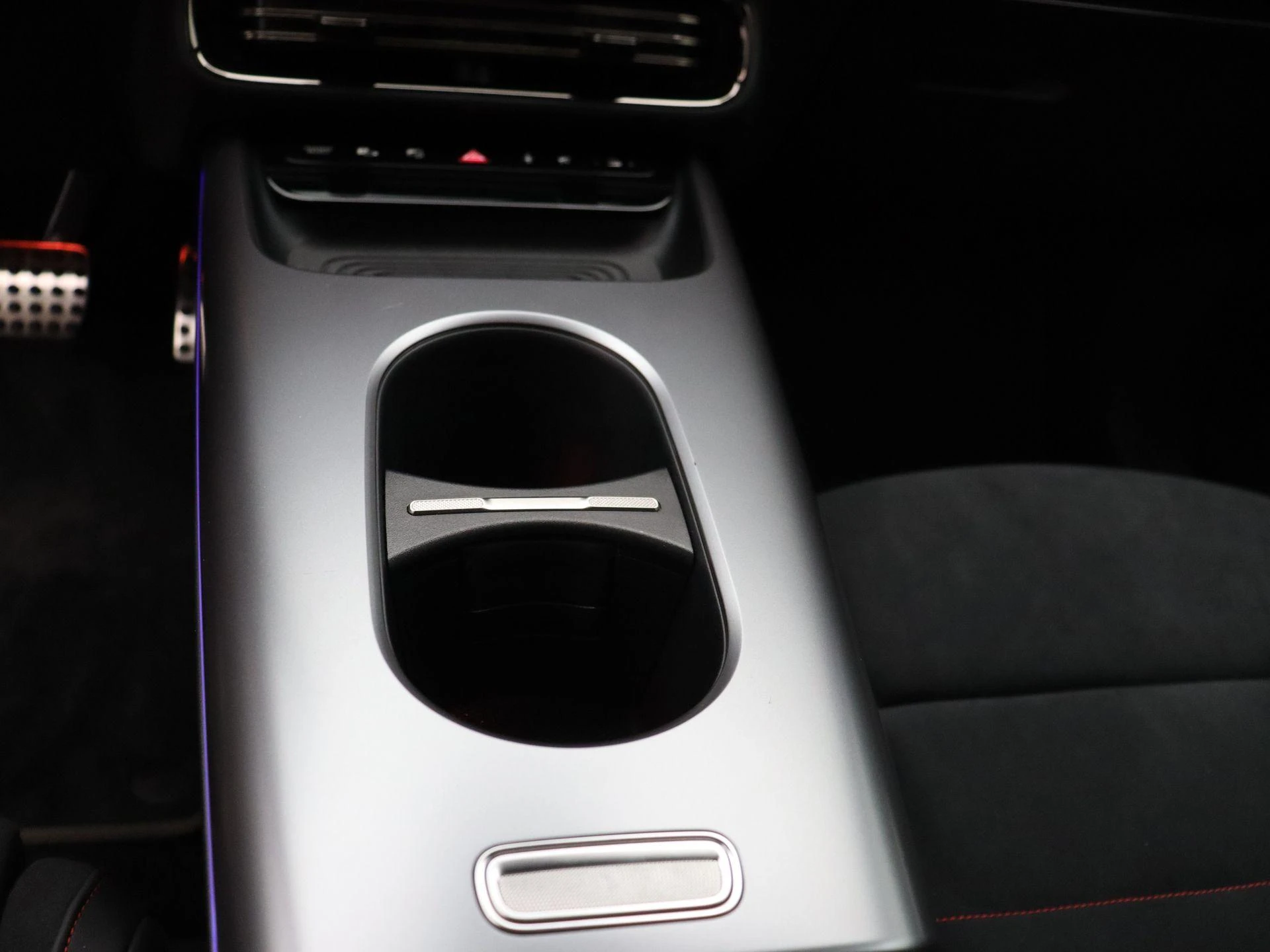 Mercedes-Benz-CLA-image-16