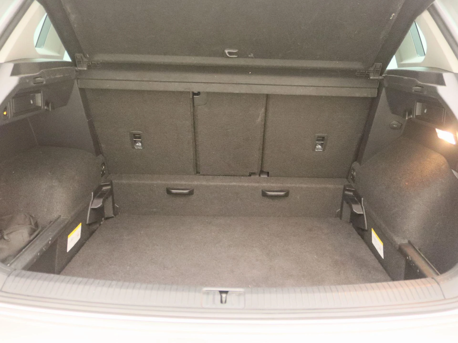 Volkswagen-Tiguan-image-14