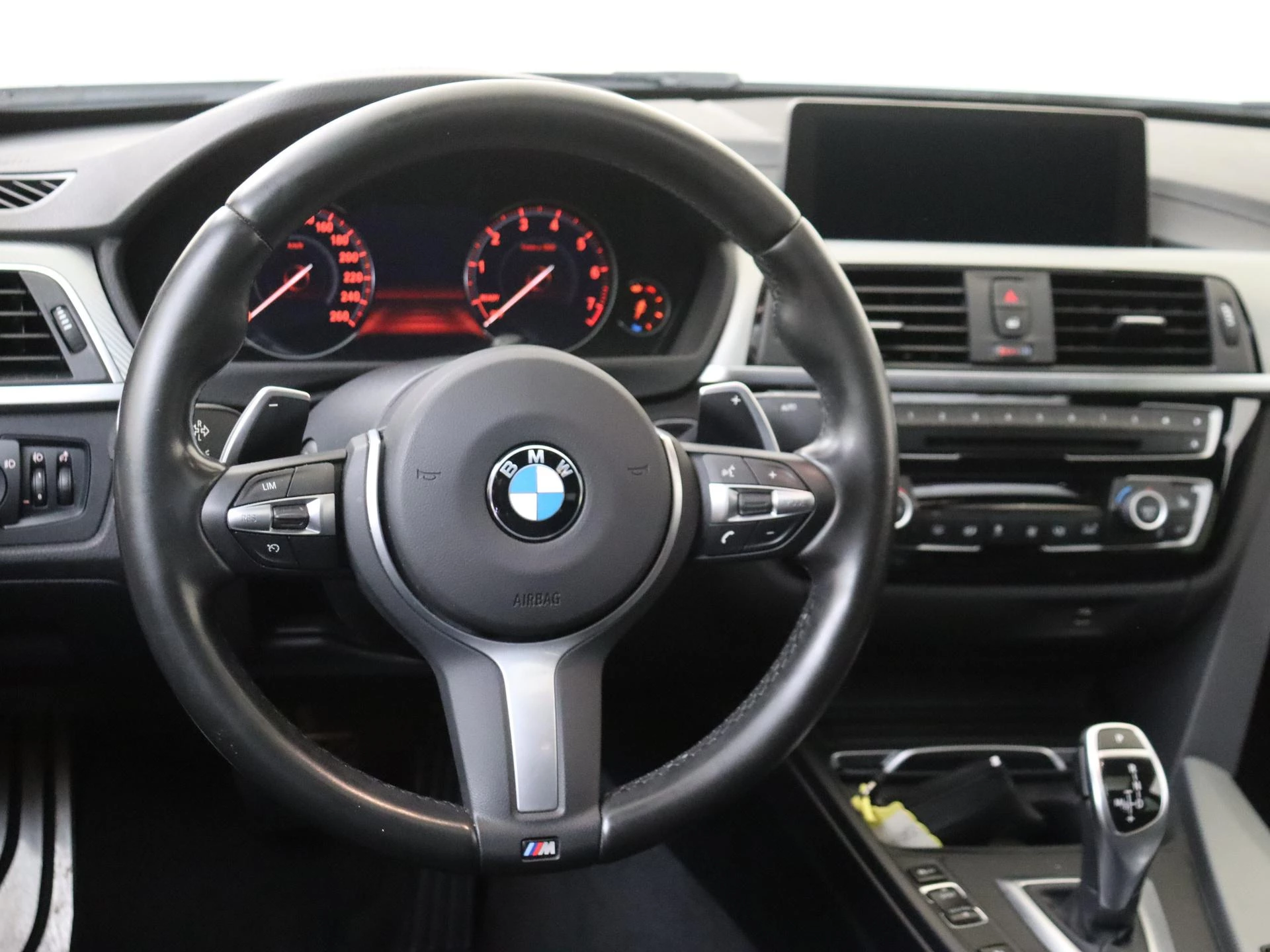 BMW 3 Serie 320i Edition M Sport Shadow Executive
