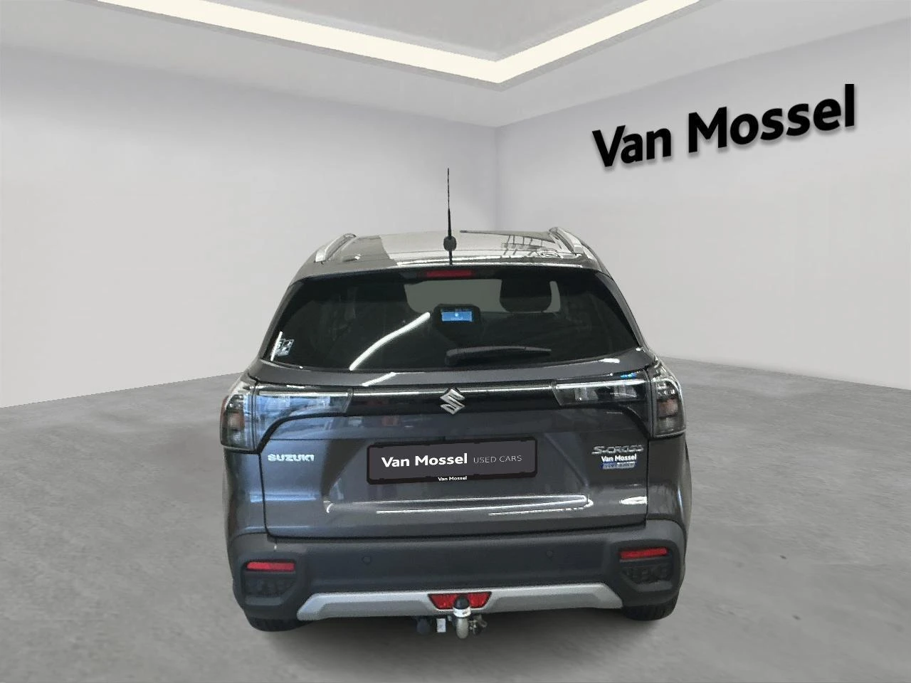 Suzuki-S-Cross-image-2