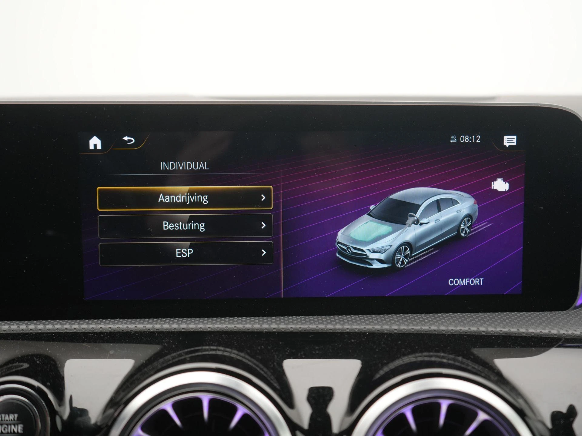 Mercedes-Benz-CLA-image-18