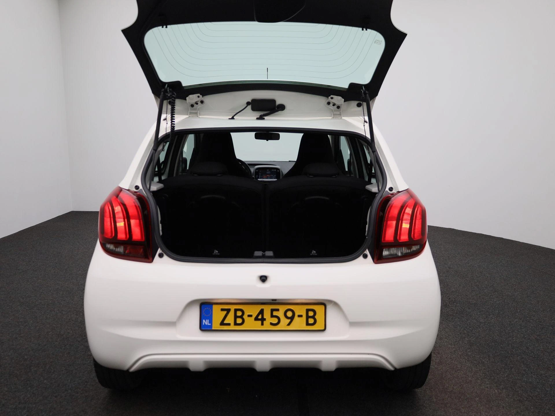 Peugeot-108-image-10