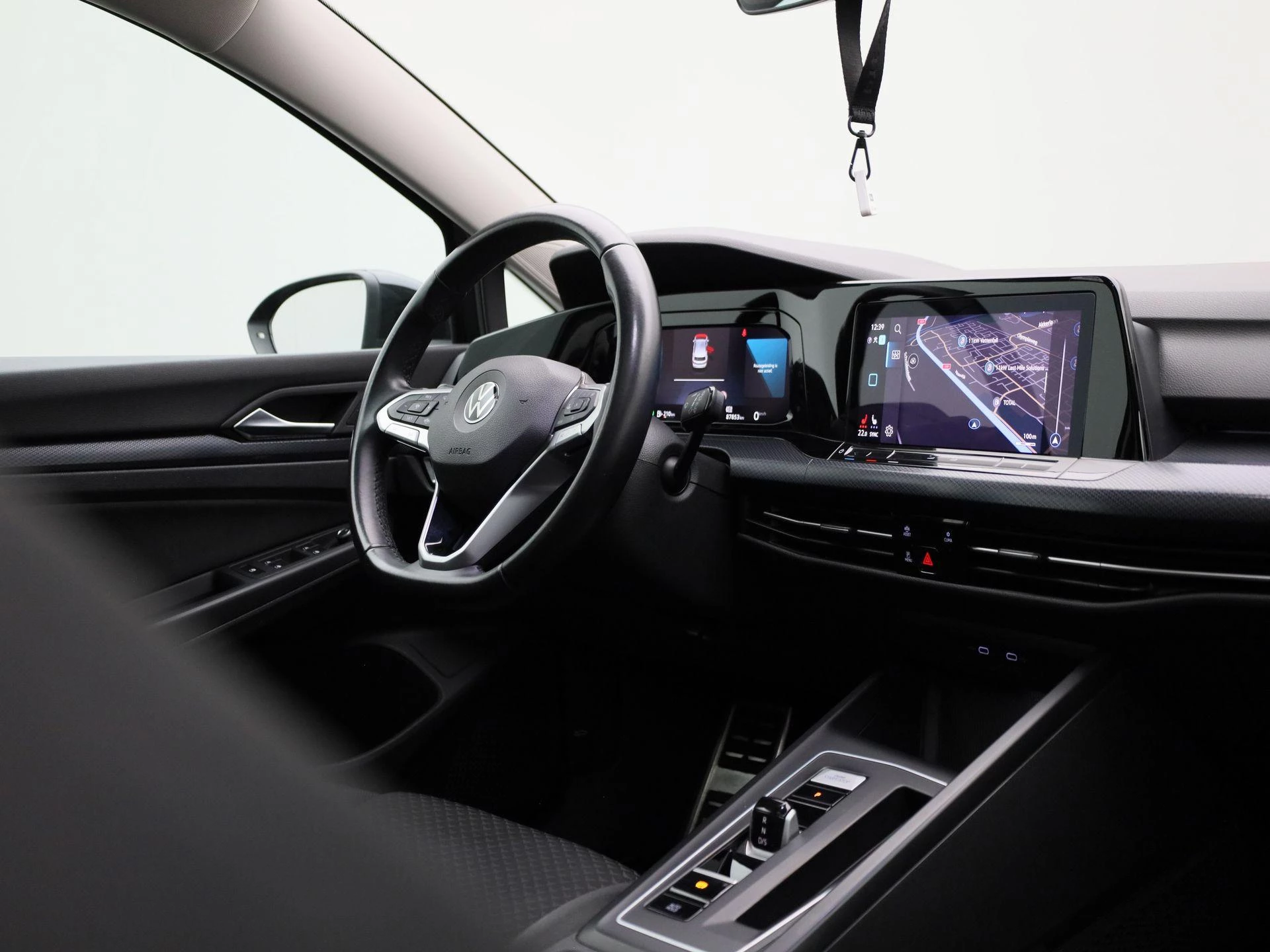 Volkswagen Golf 1.5 eTSI R-Line