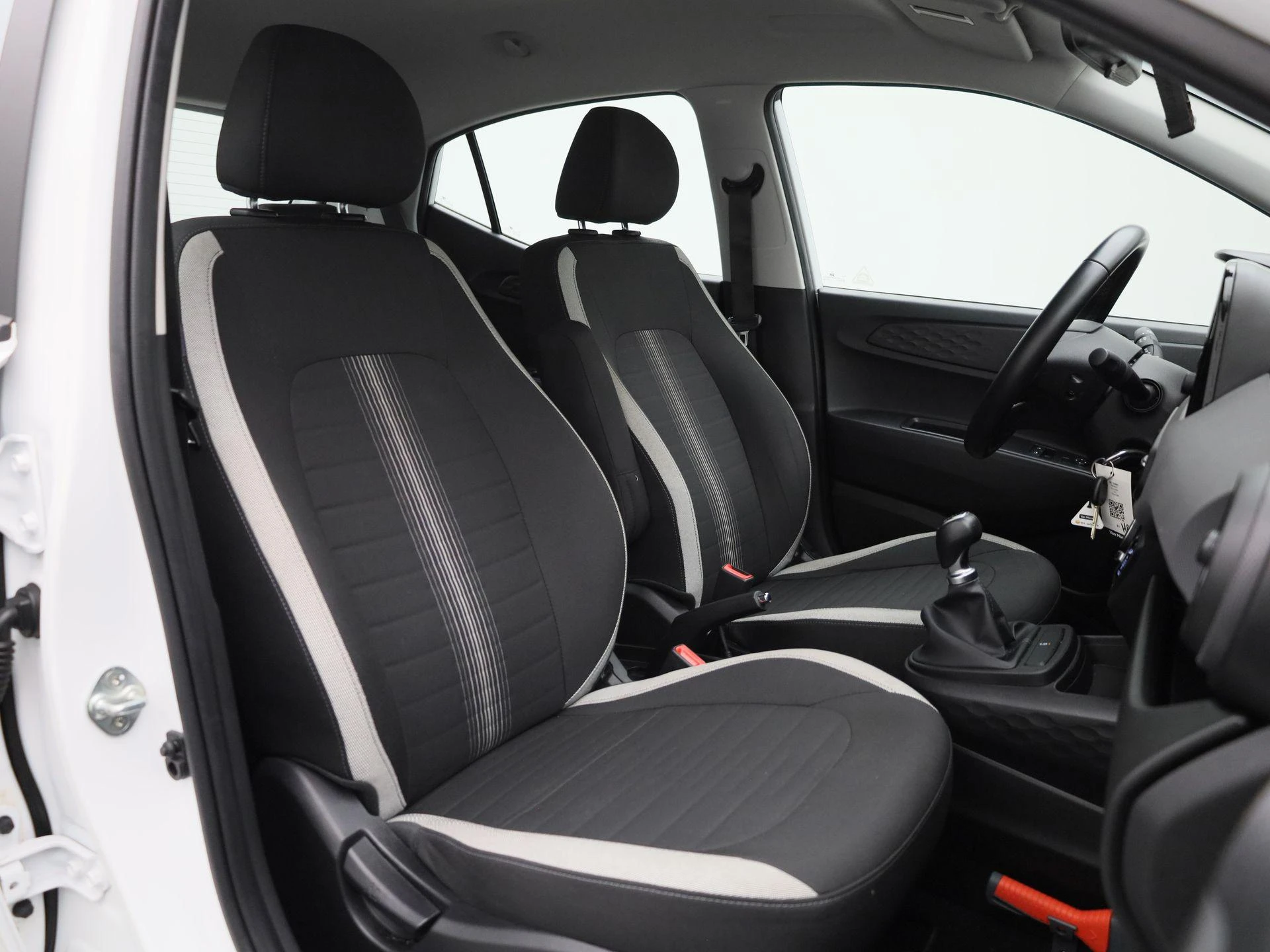 Hyundai-i10-image-29