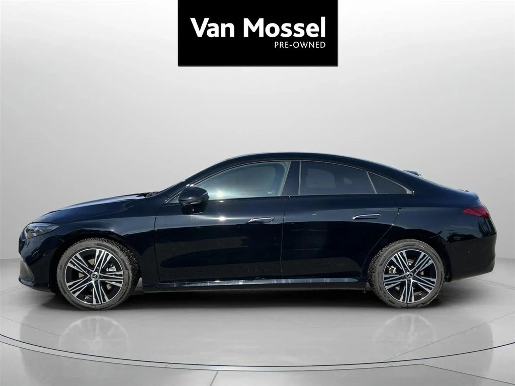 Mercedes-Benz-CLA-image-6