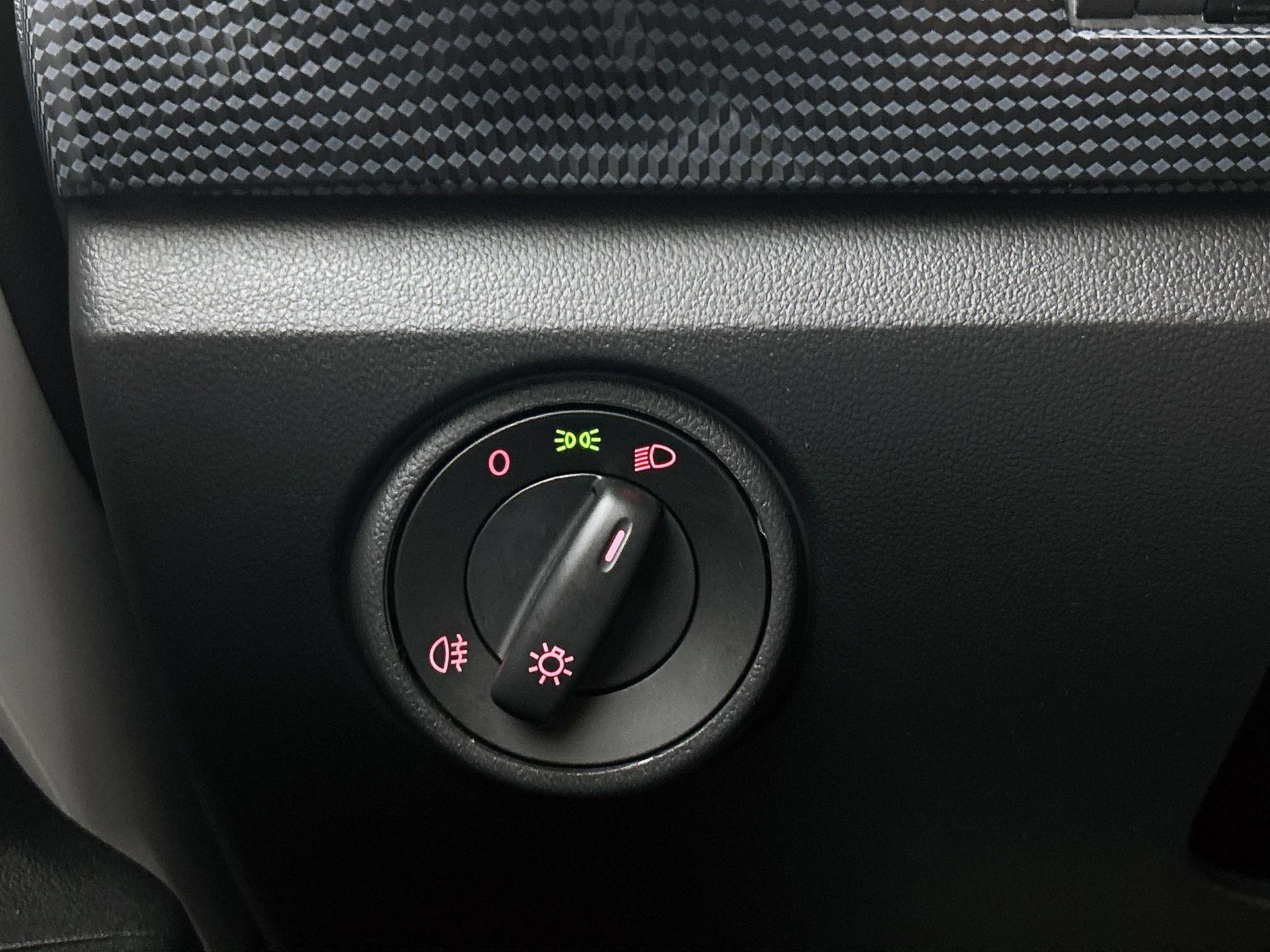 Volkswagen-up!-image-21