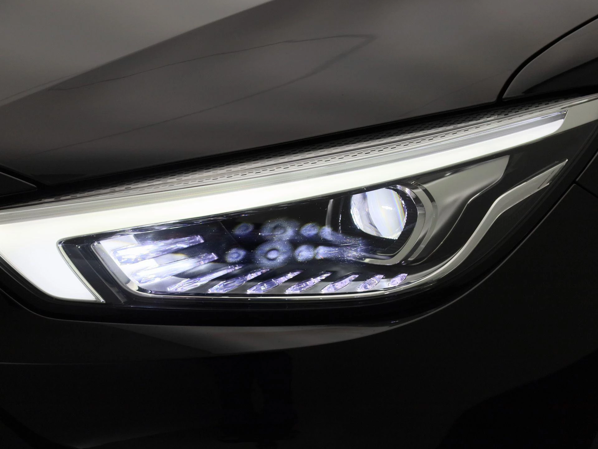 MG ZS EV Long Range Luxury 70 kWh