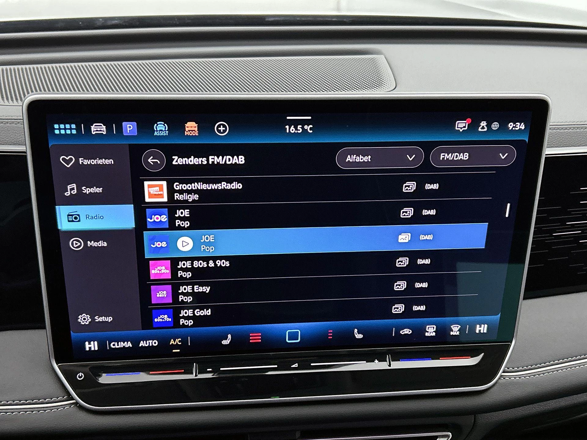 Volkswagen-Tiguan-image-6