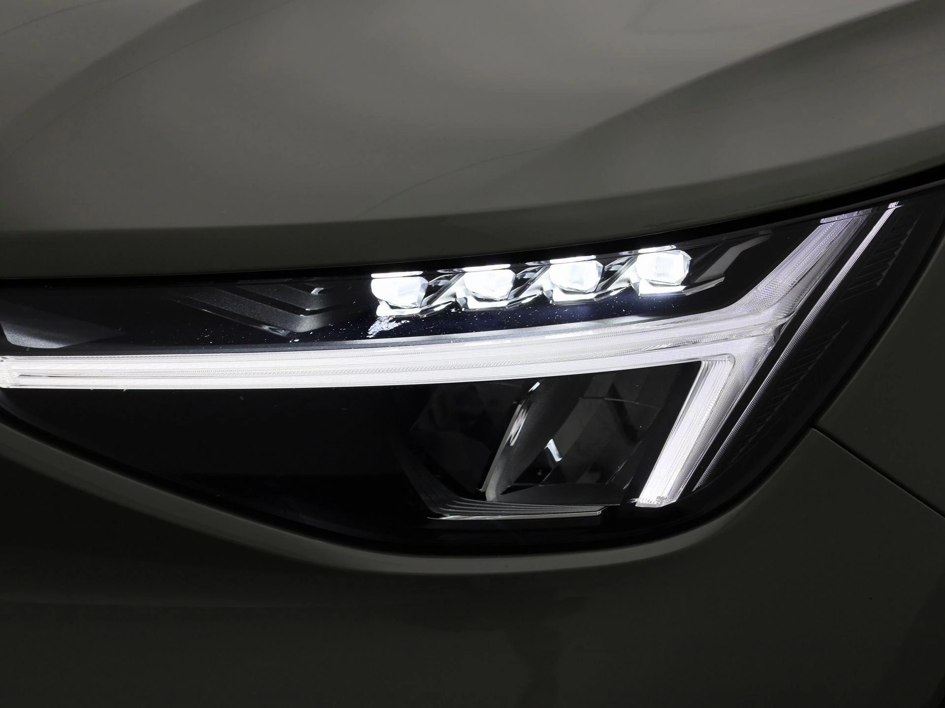 Volvo-XC40-image-17
