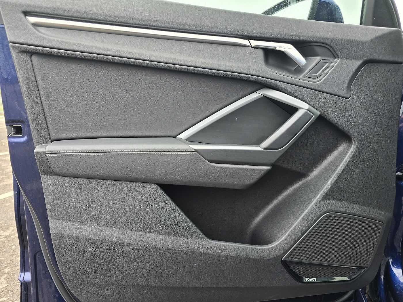 Audi-Q3-image-44