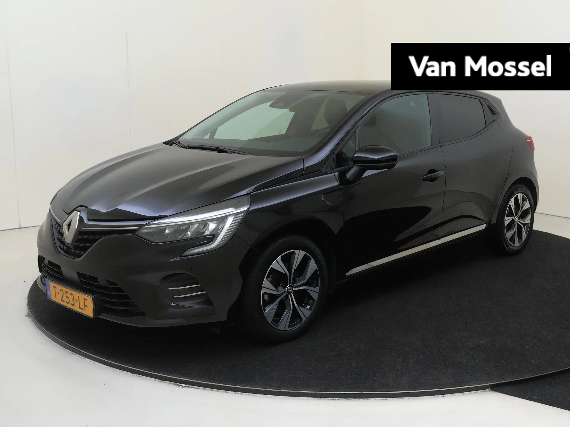 Renault-Clio-image-0