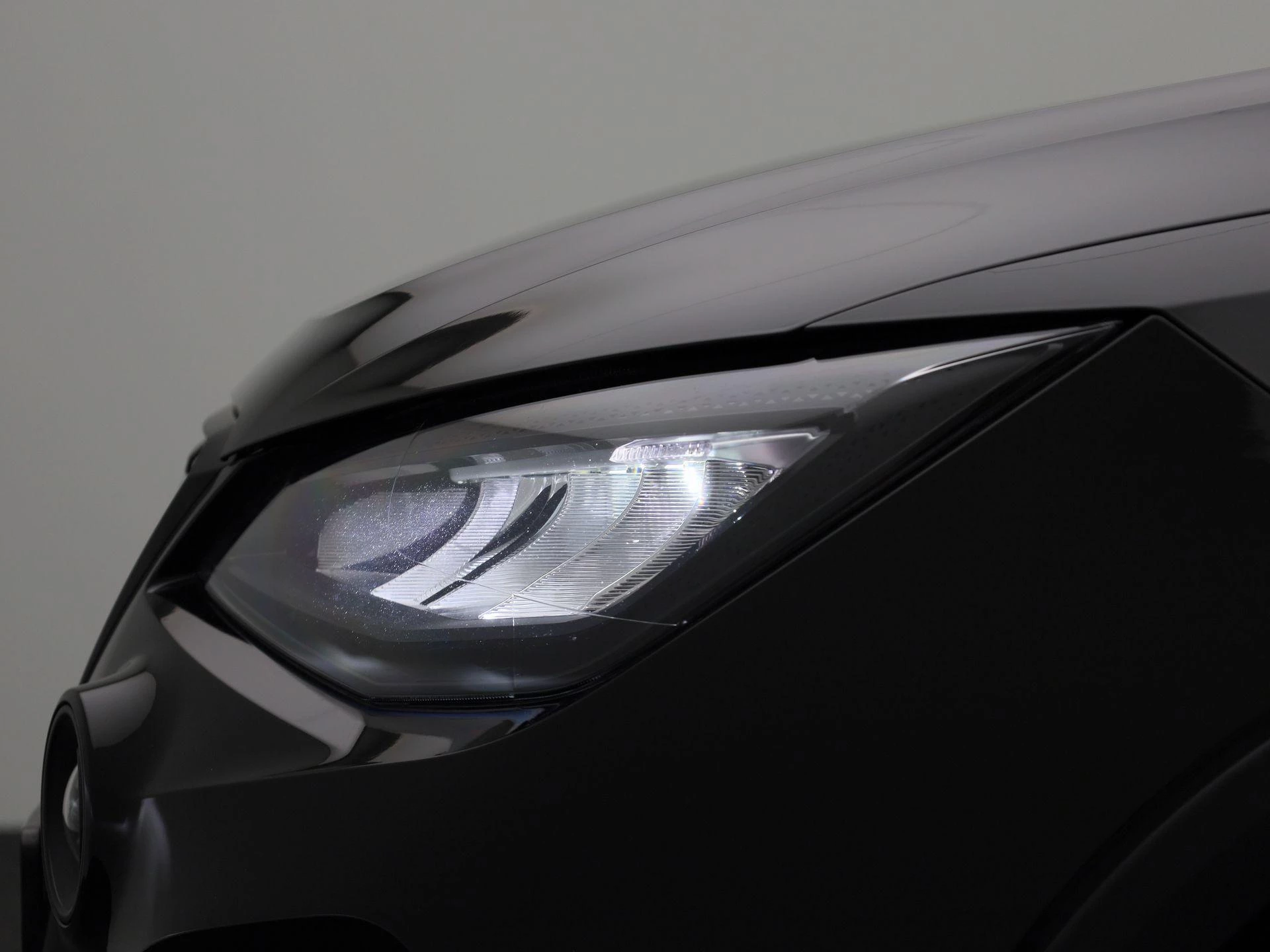 SEAT-Arona-image-14