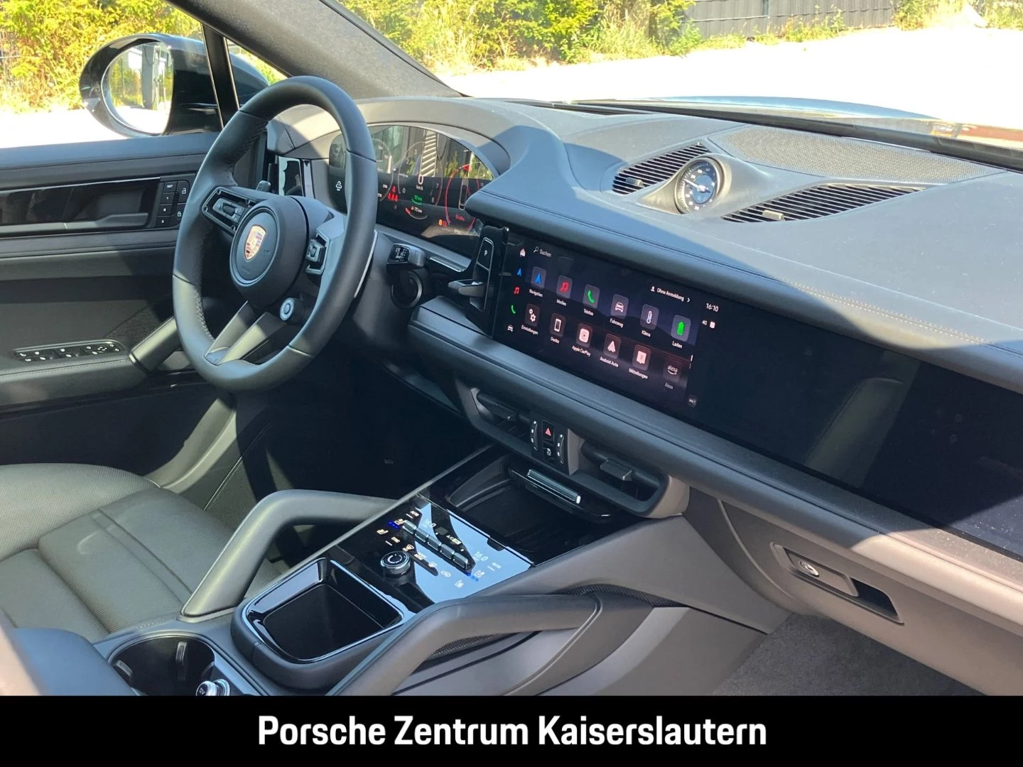 Porsche-Cayenne-image-35