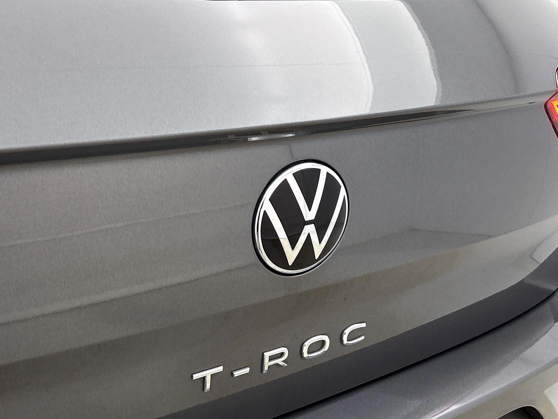 Volkswagen-T-Roc-image-20