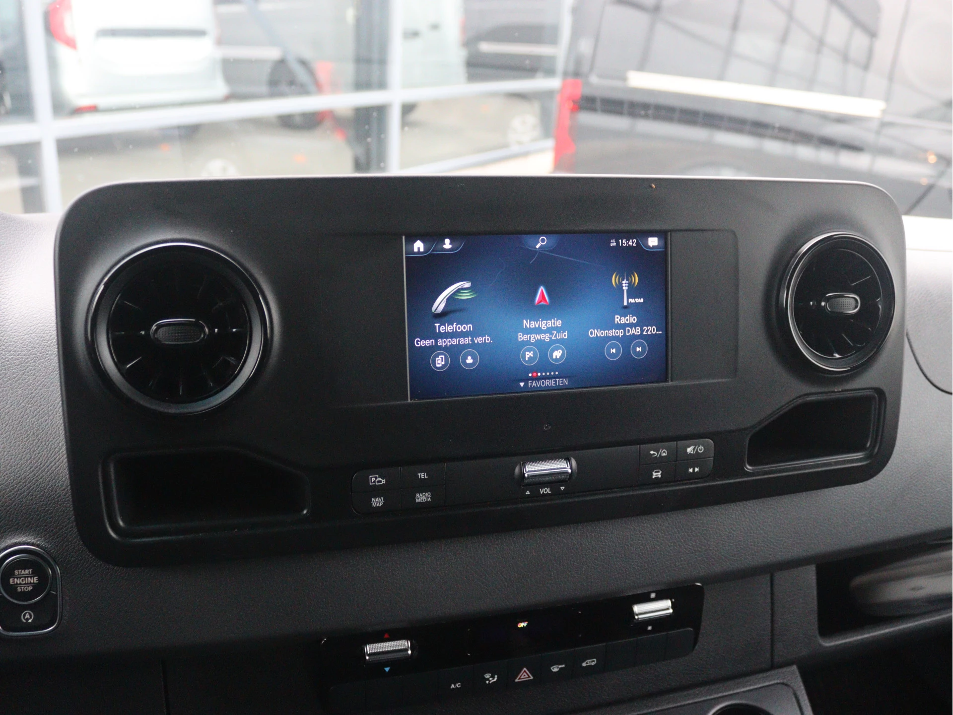 Mercedes-Benz-Sprinter-image-8