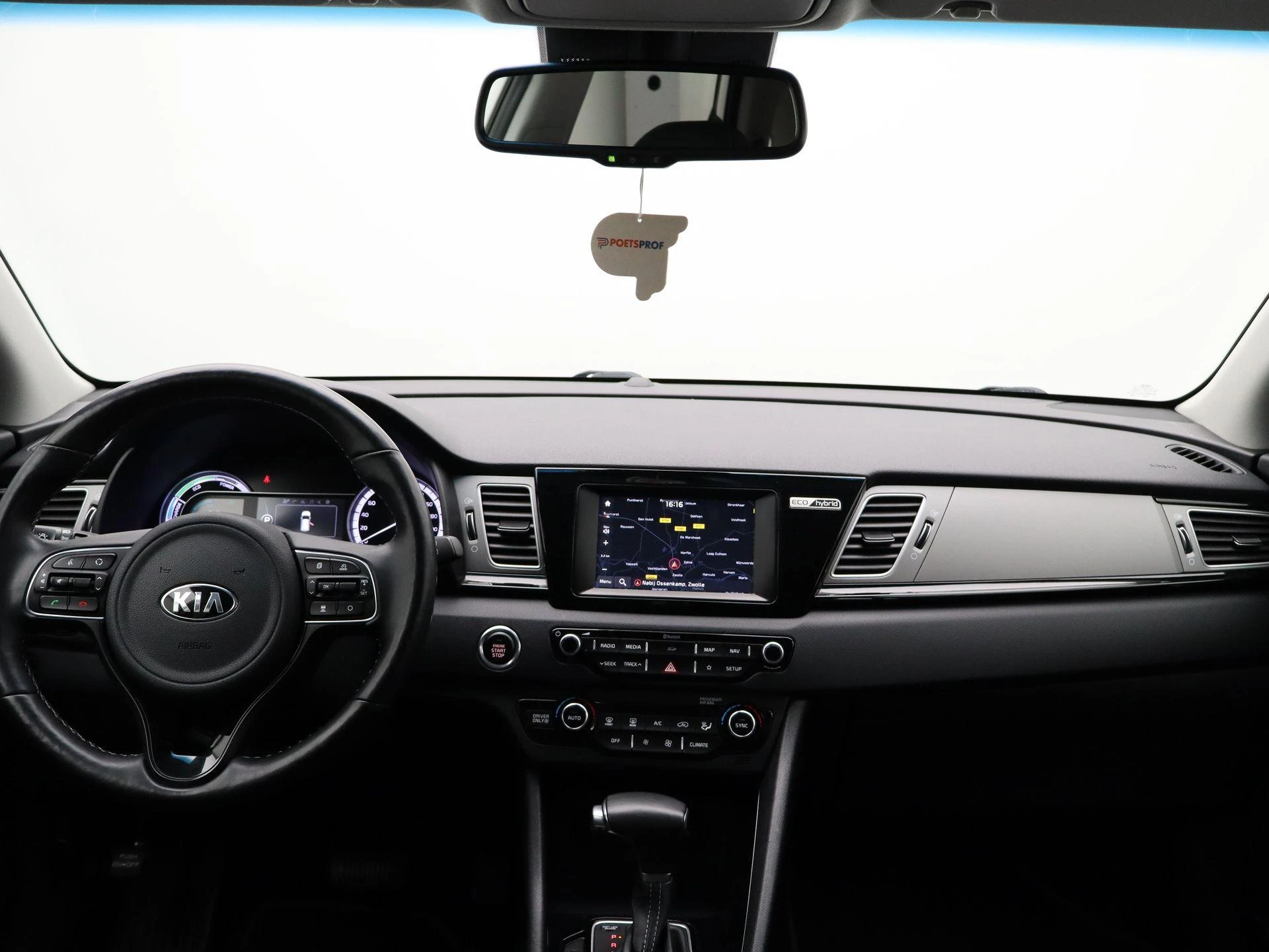 Kia-Niro-image-30