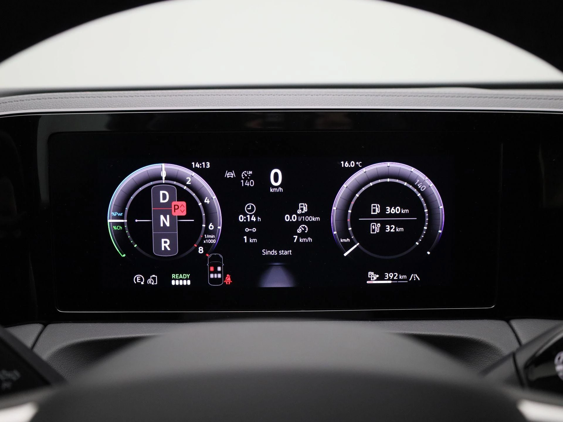 Volkswagen-Tiguan-image-18