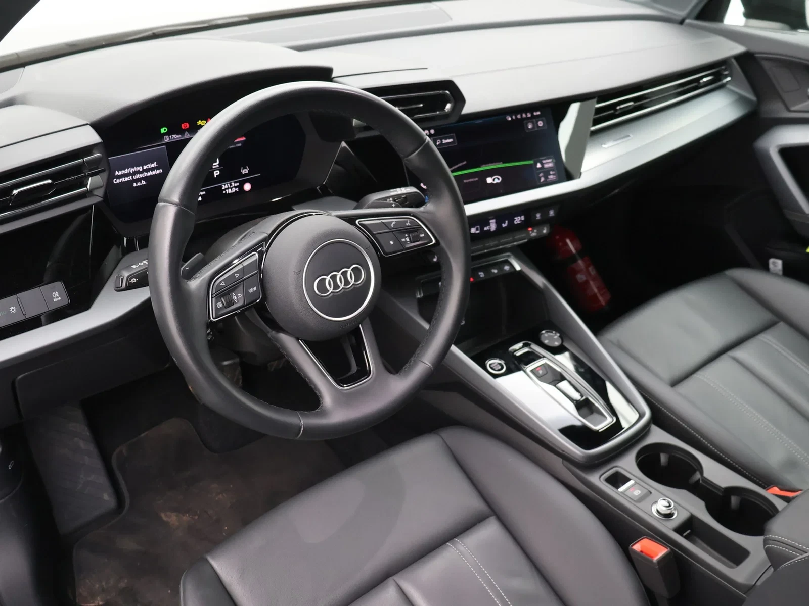Audi A3 Sportback Audi A3 Sportback 30TFSI 116PK *AUTOMAAT*LEDER*NAVI*APP-CONNECT*ACC*LANE-ASSIST*...*