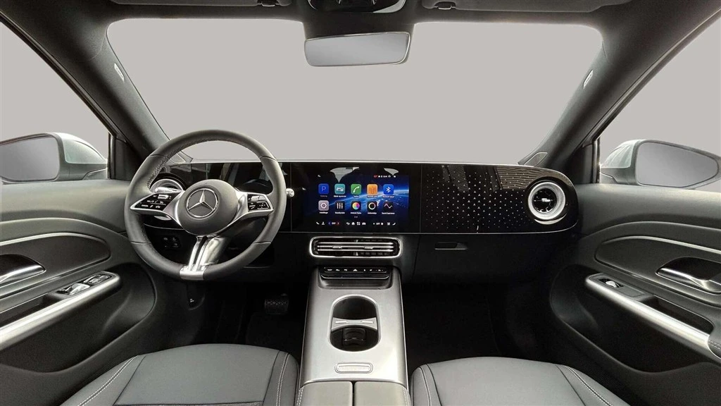 Mercedes-Benz-GLB-image-13