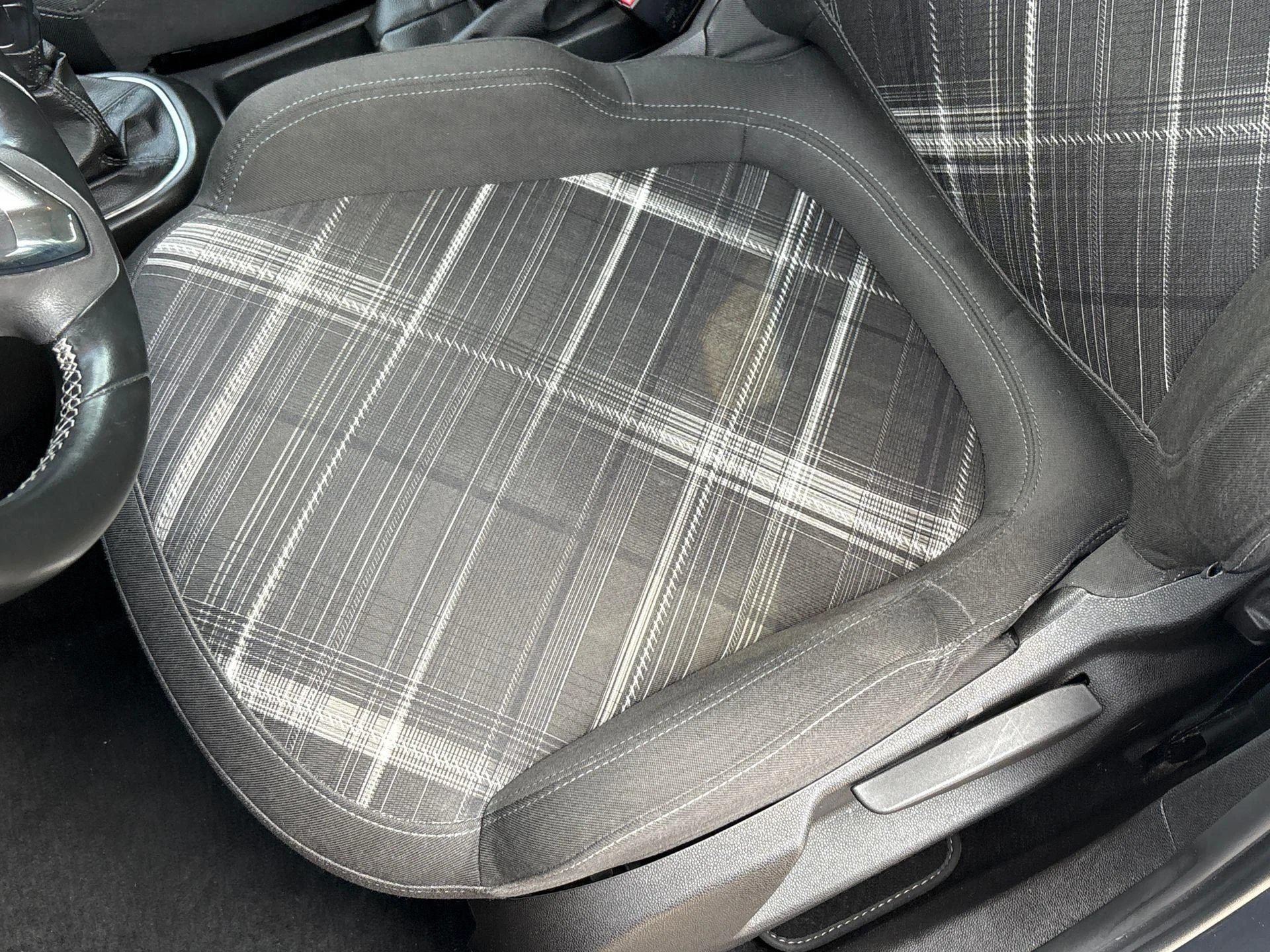 Opel Corsa 1.4 Color Edition
