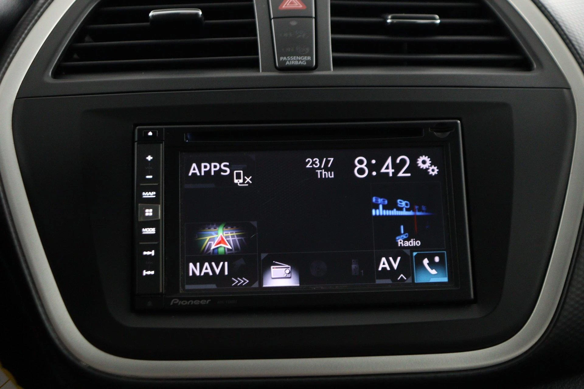 Suzuki-S-Cross-image-38