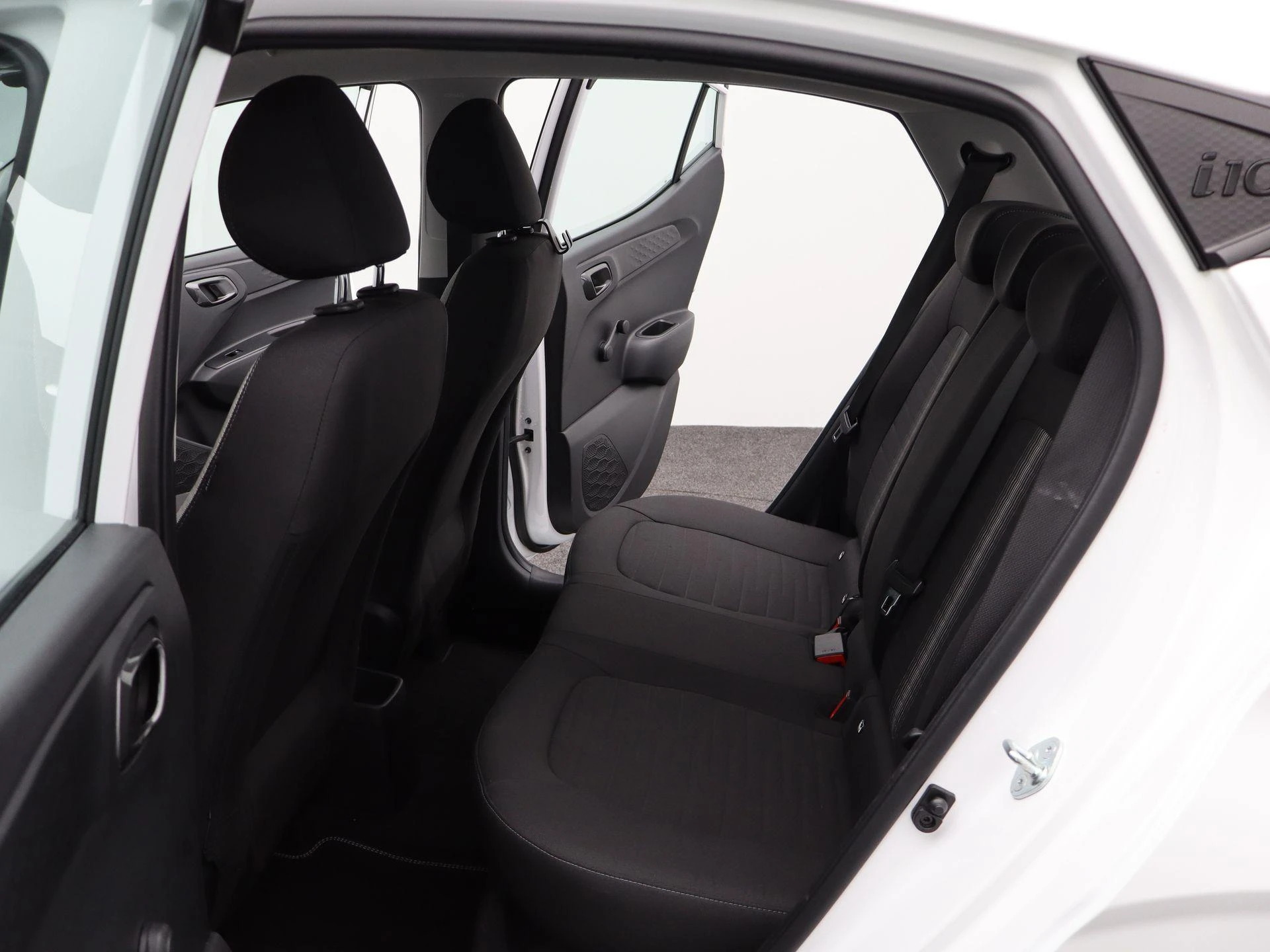Hyundai-i10-image-12