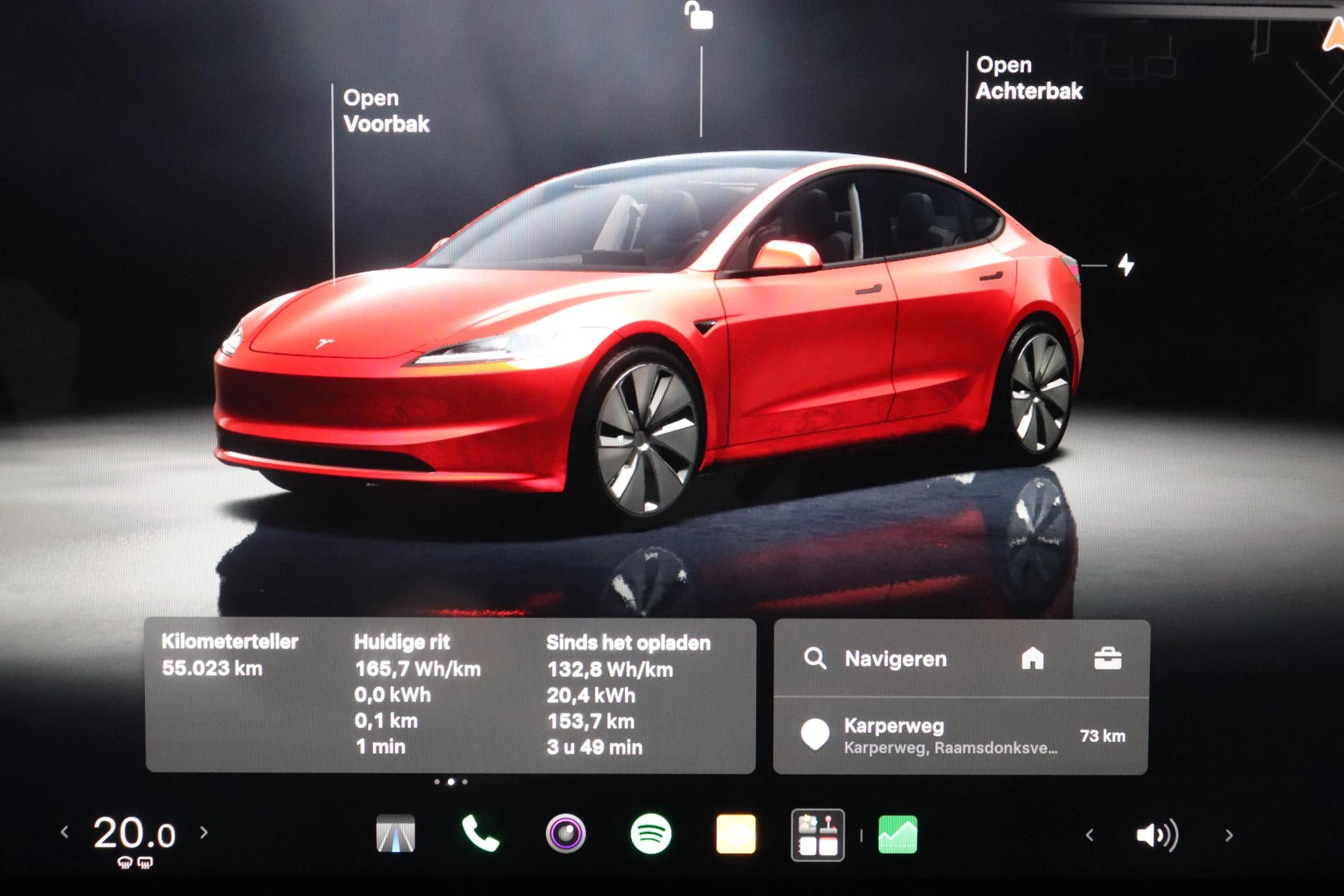 Tesla-Model 3-image-16