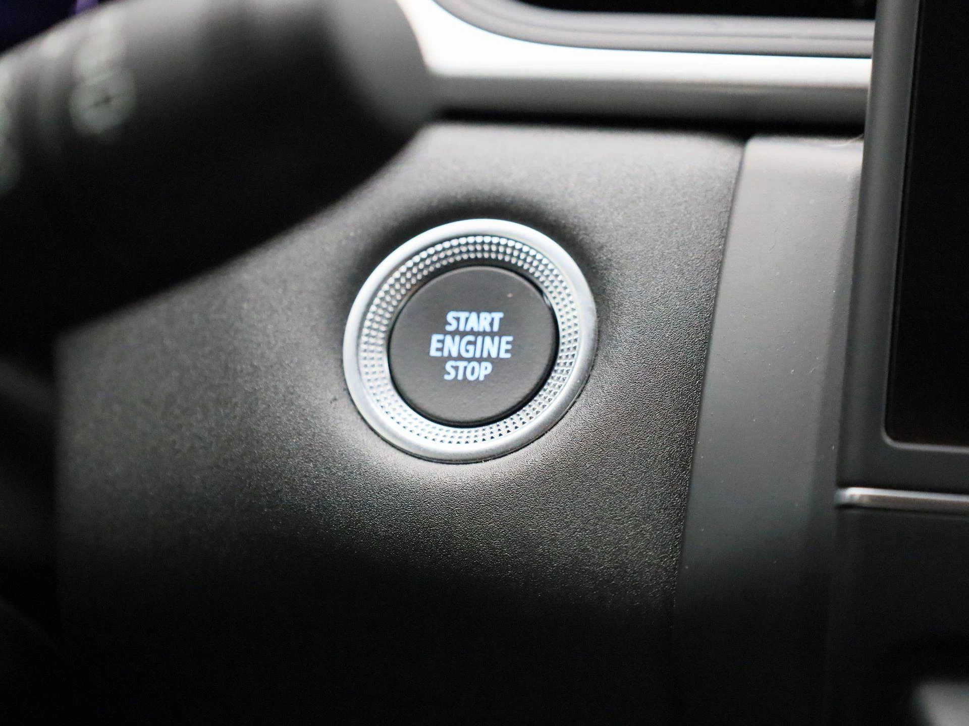 Renault-Captur-image-18